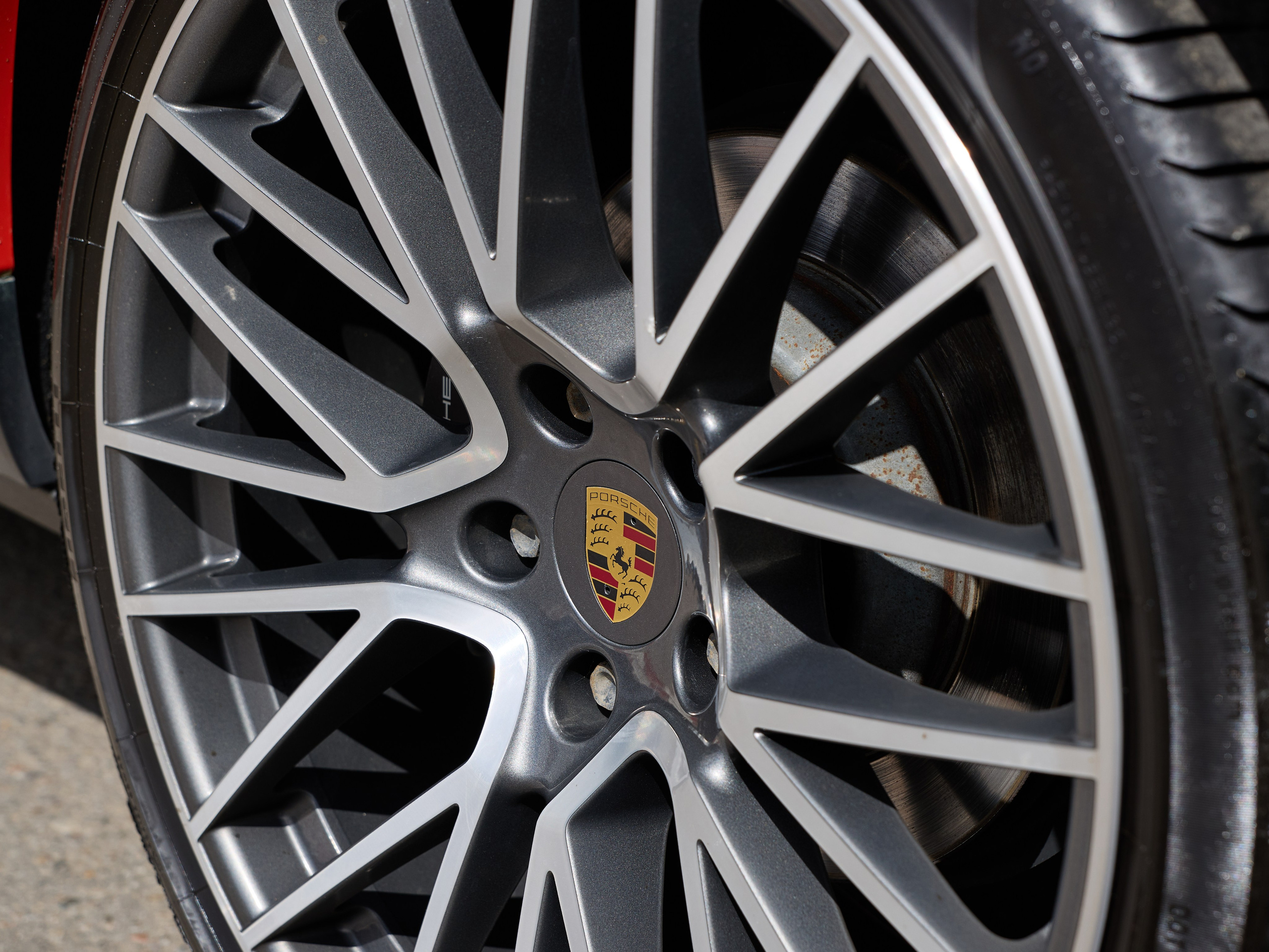 Porsche Cayenne. IDeAI studio