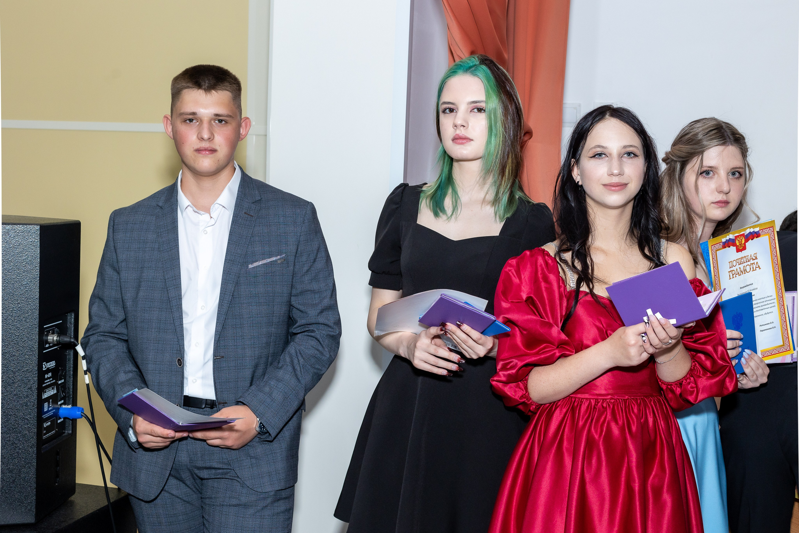 Вручение аттестата 2025. Выпускные альбомы Майкоп, Краснодар Елена Золотарева