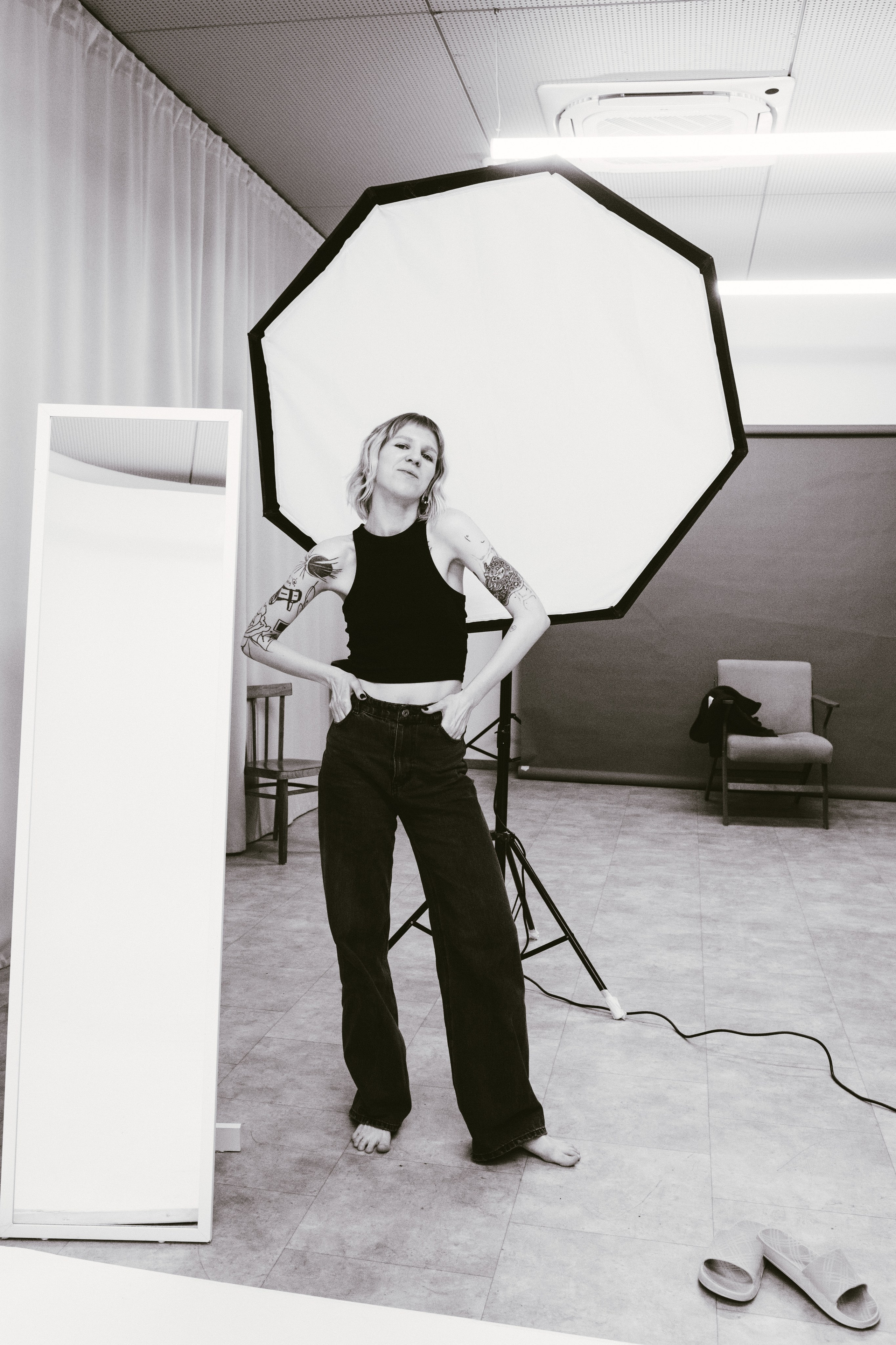 Ника. Студия