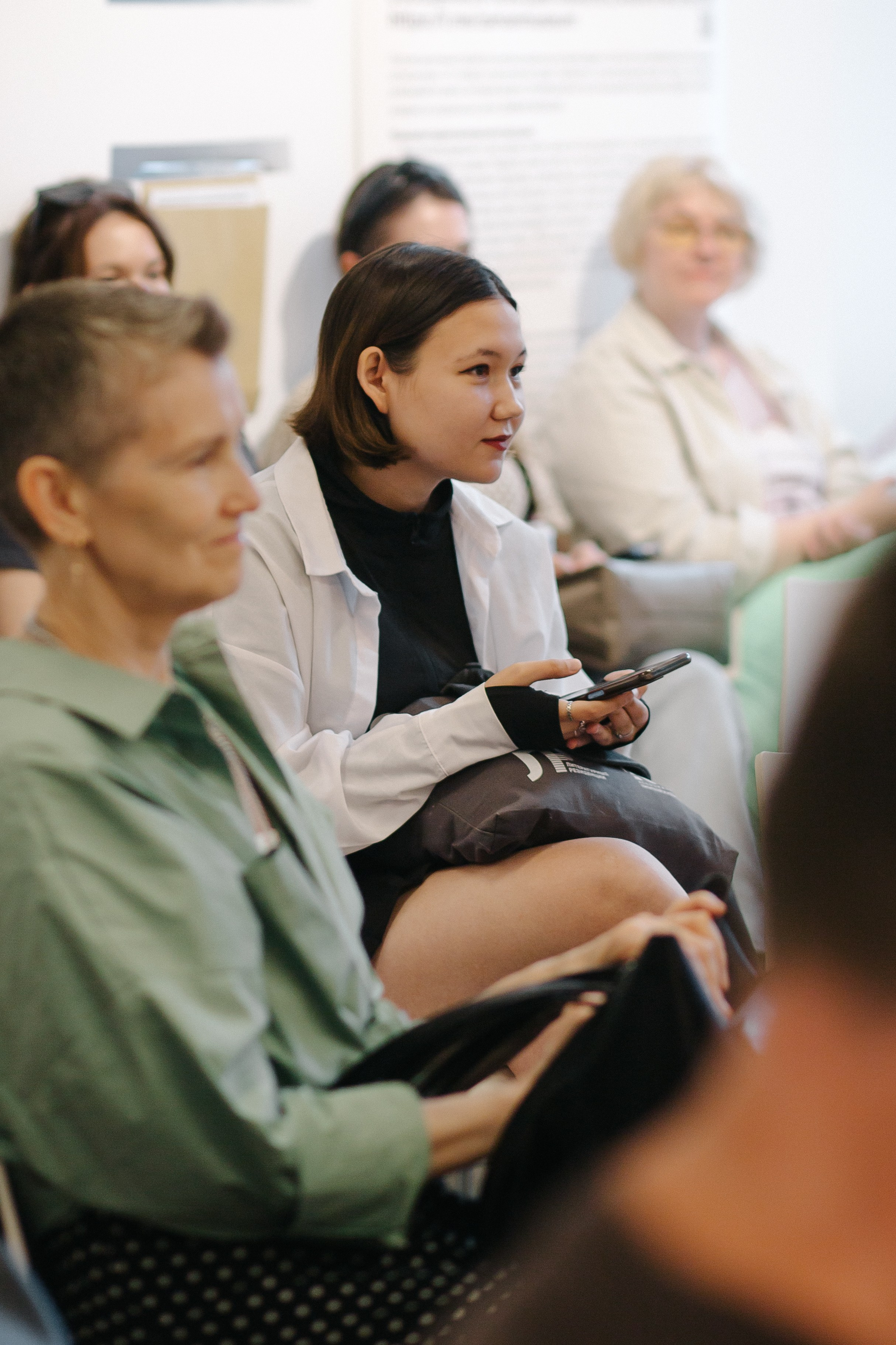 07.06.2024 Презентация книги «Балконы: почему они у нас такие?». Книжный клуб