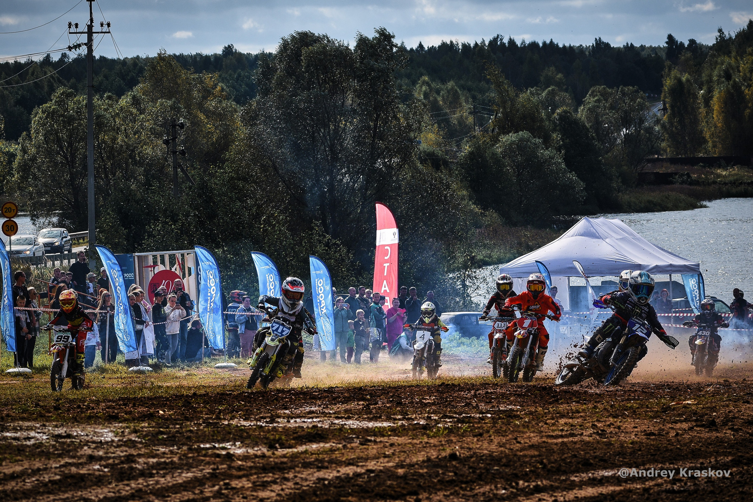 Мотокросс в городе Чкаловск. Фотограф Красков Андрей