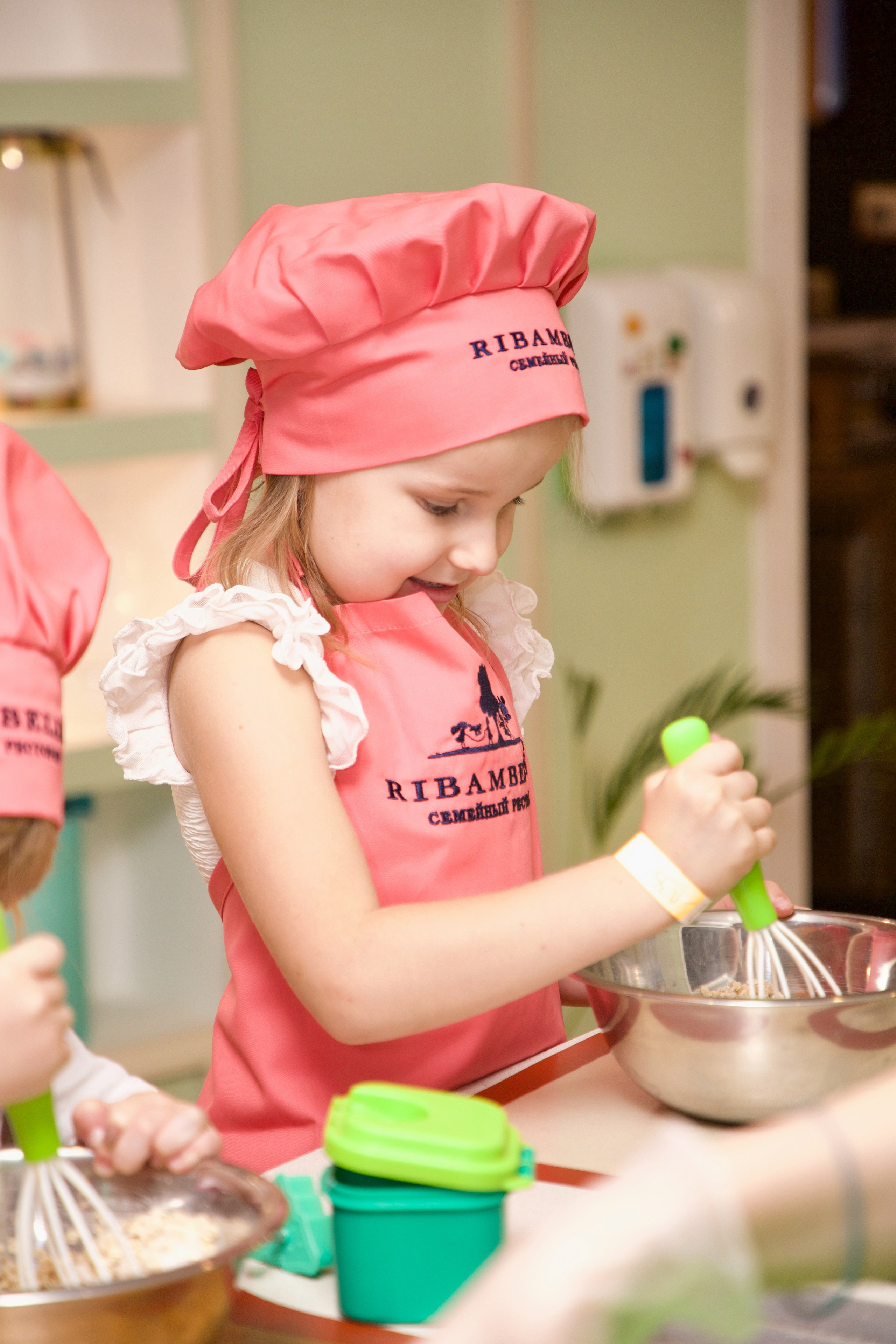 Рибамбель. Школьные выпускные альбомы в Москве Марина Николаева