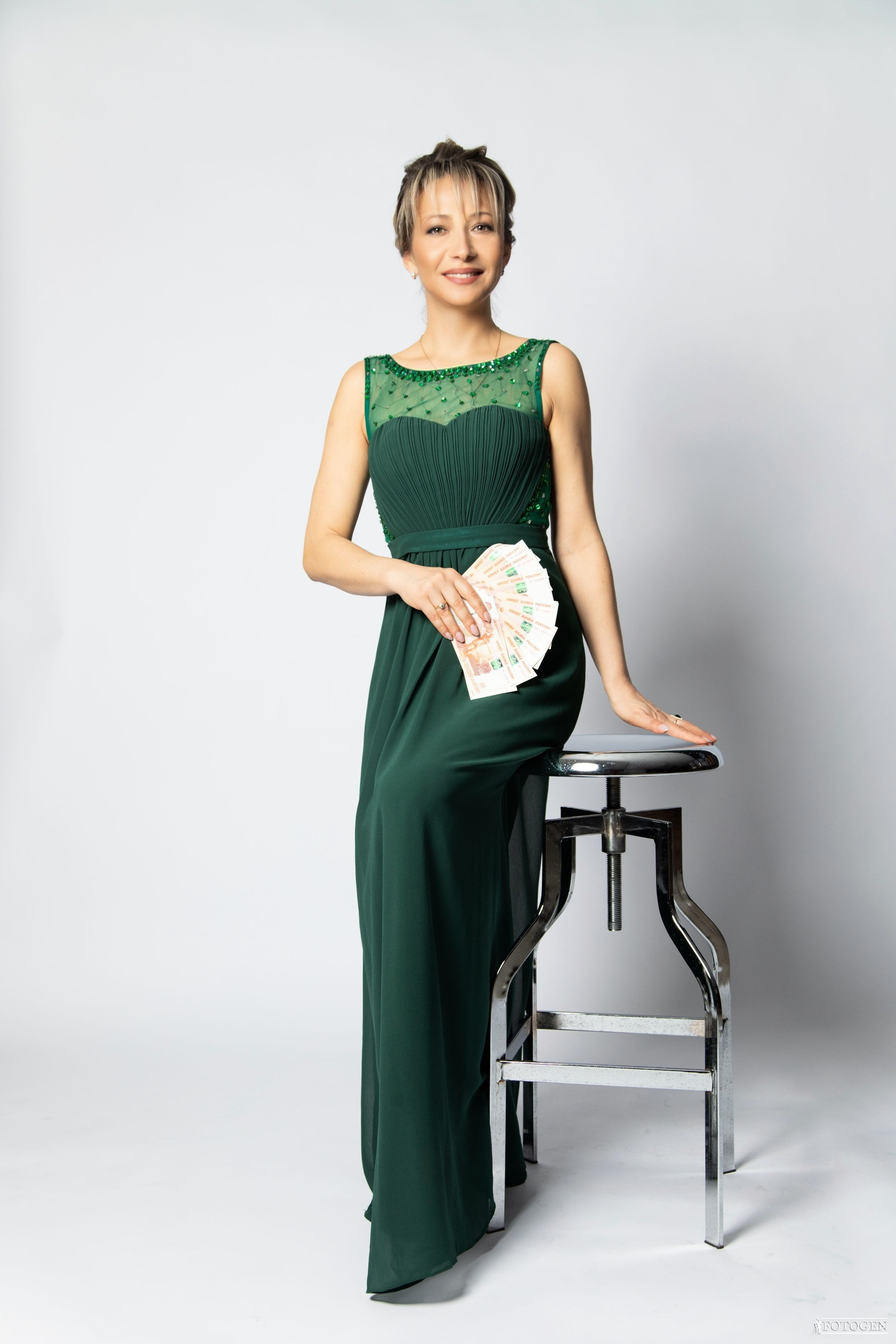 Очарование зрелости: Фотосессии в студии Fotogen. Интерьерная фотостудия FOTOGEN г. Краснодар