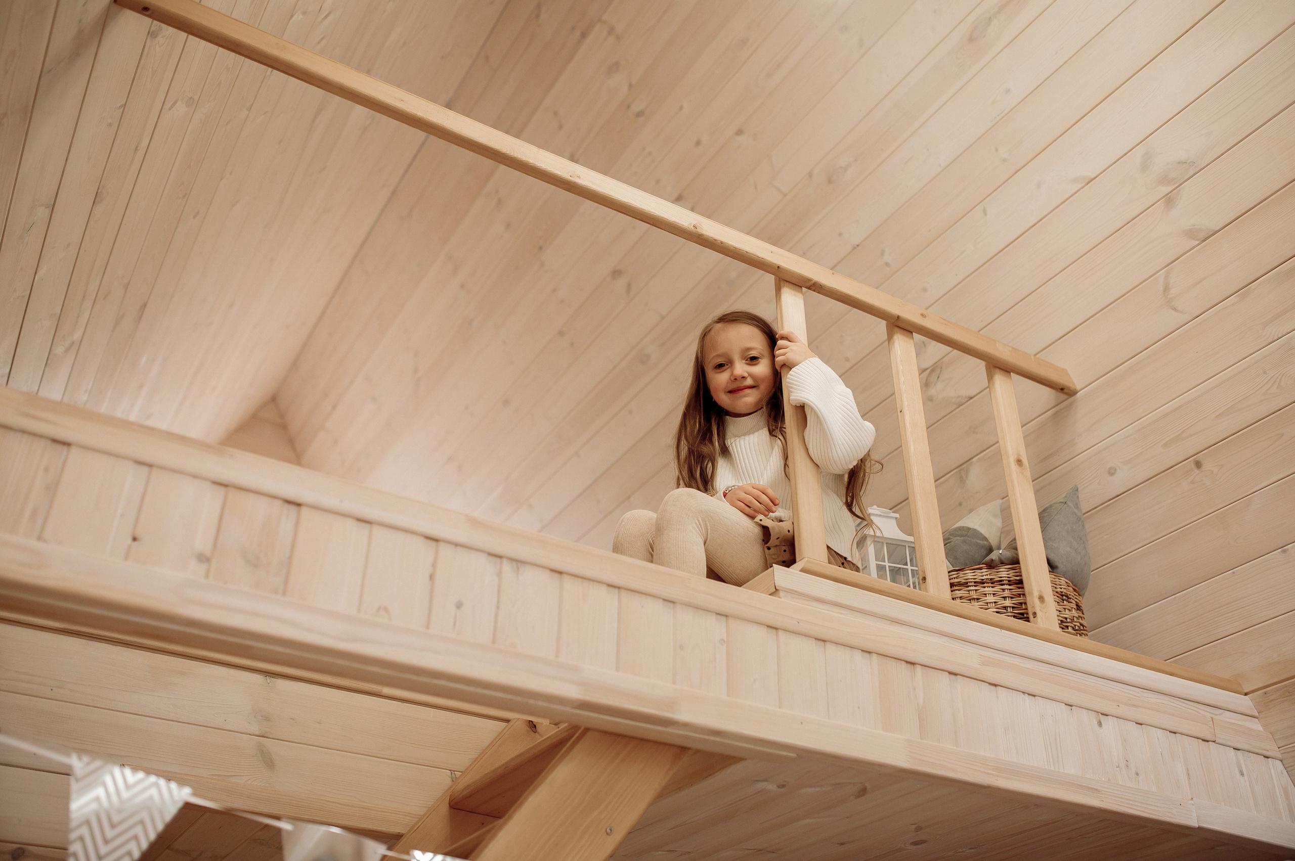 Катя, Дима, Настя и уютный домик. Фотограф Мария Стрелкова