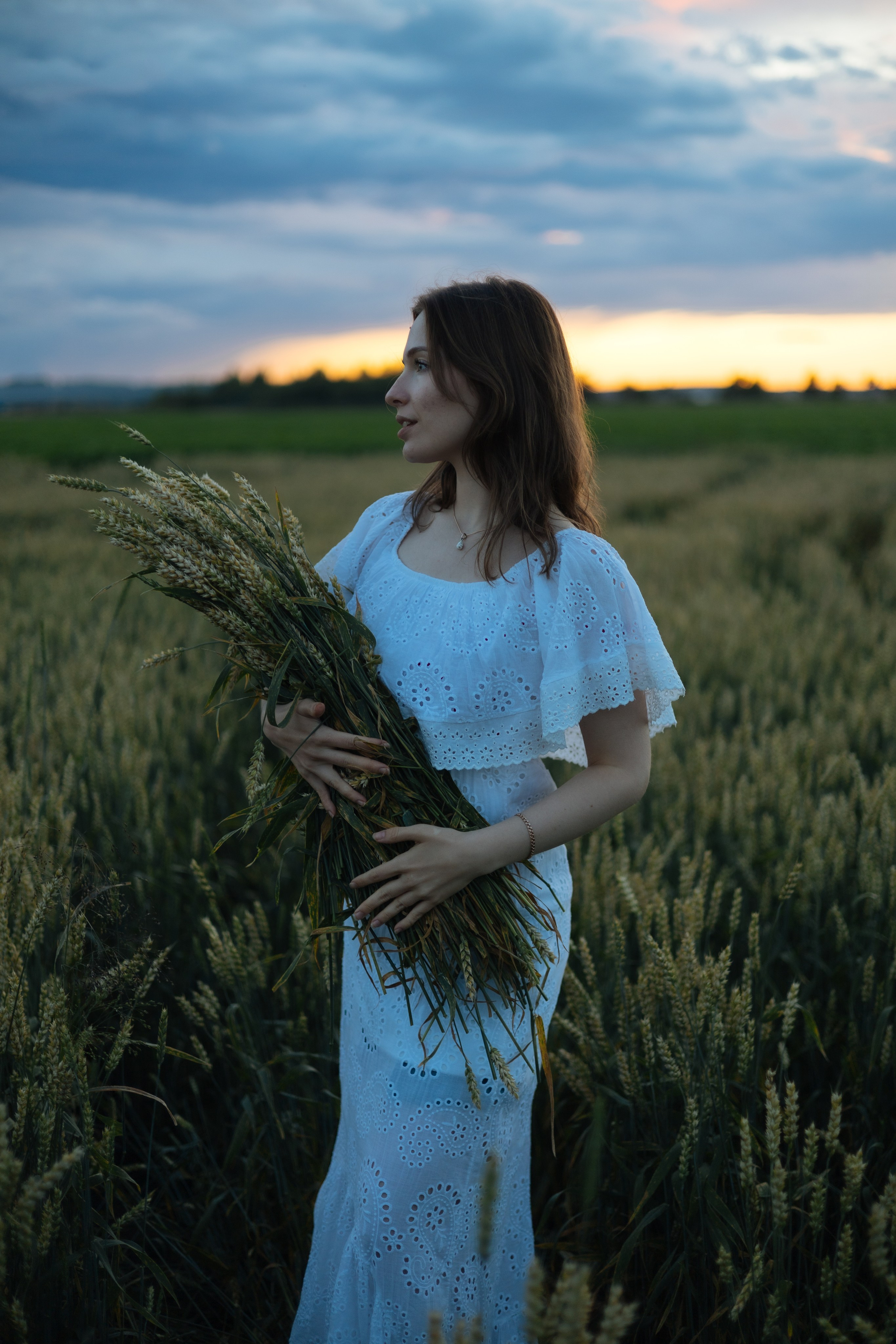 ПОДСОЛНУХИ 2025. Фотограф Красноярск съемки лавстори, фотосессия в студии, портретная съемка, творческие фотосессии