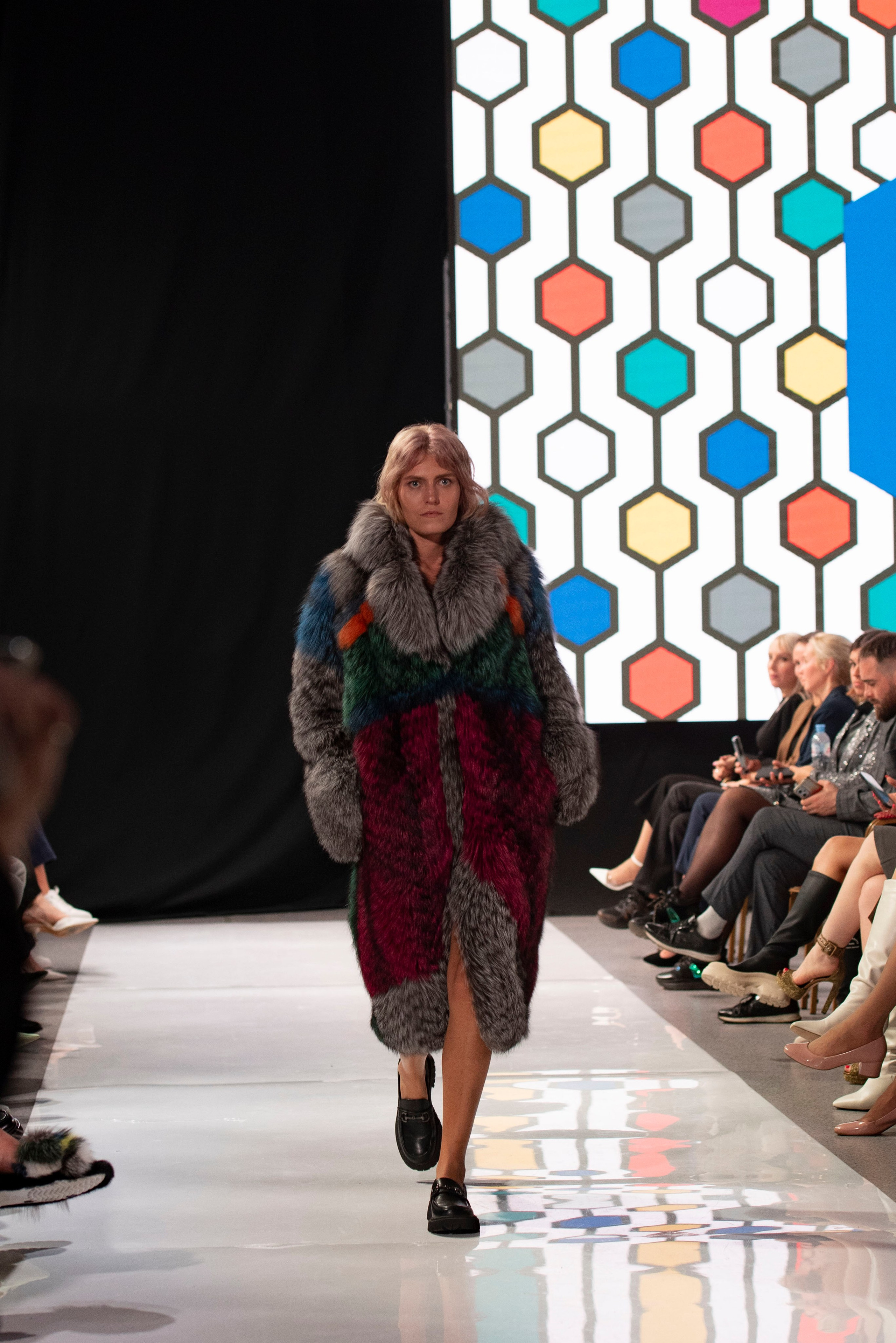 Фотограф на модельный показ. Свадебный, семейный, фэшн фотограф, школьный фотограф в Сочи