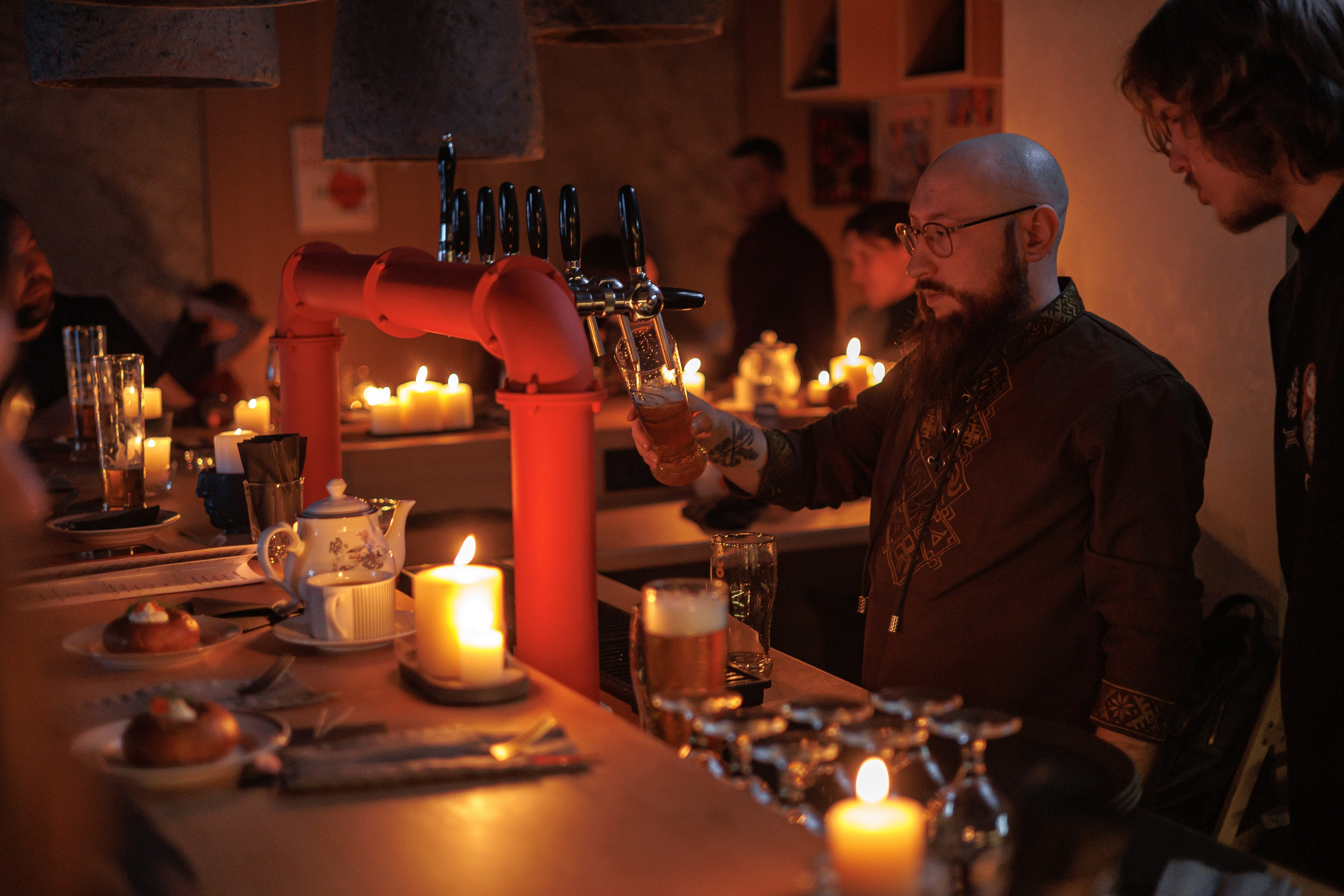 Гастроужин Поселенцы в гостях у Самозванцев