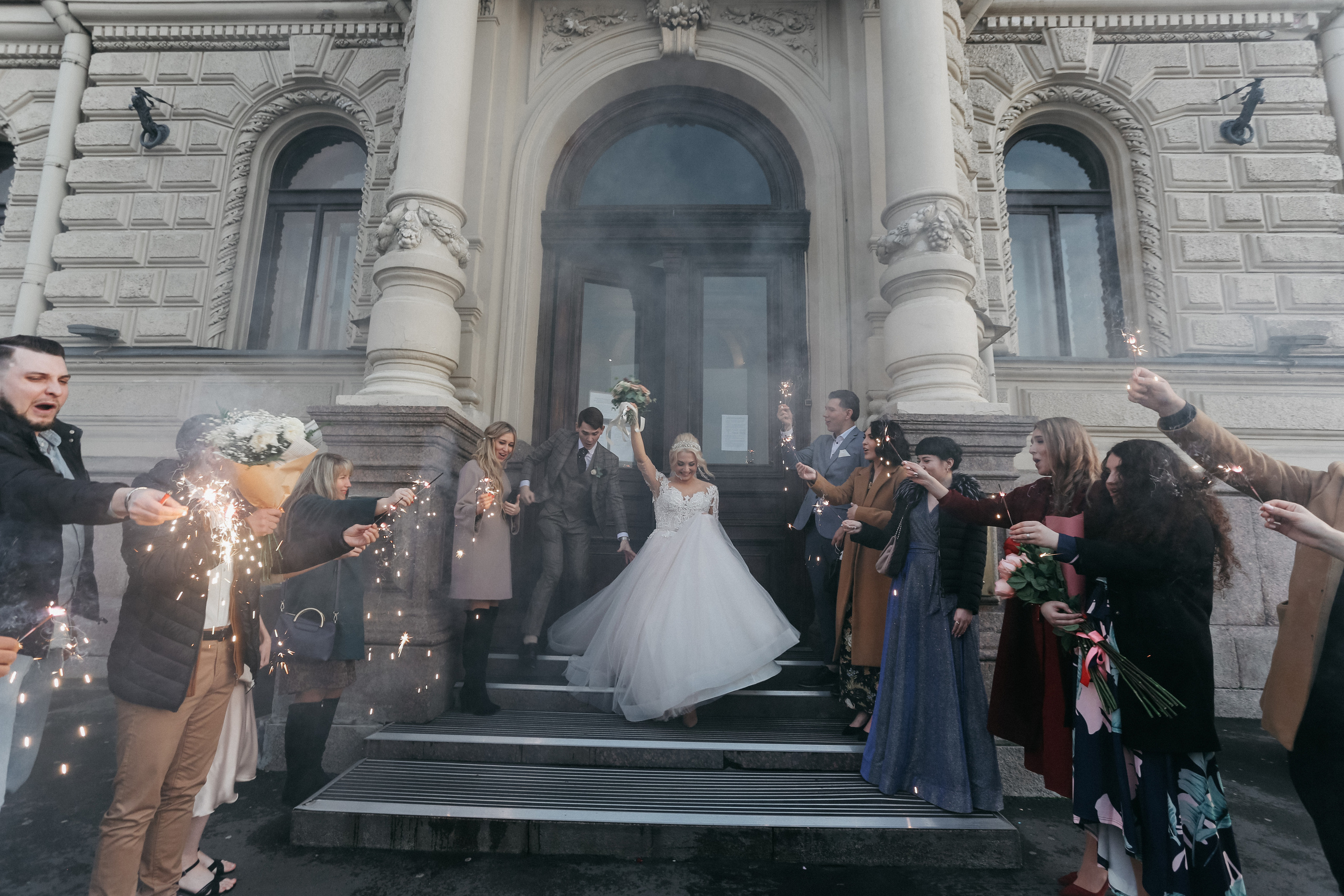 Сказка про слезы, шампанское и барбершоп. Свадебный фотограф в Санкт-Петербурге