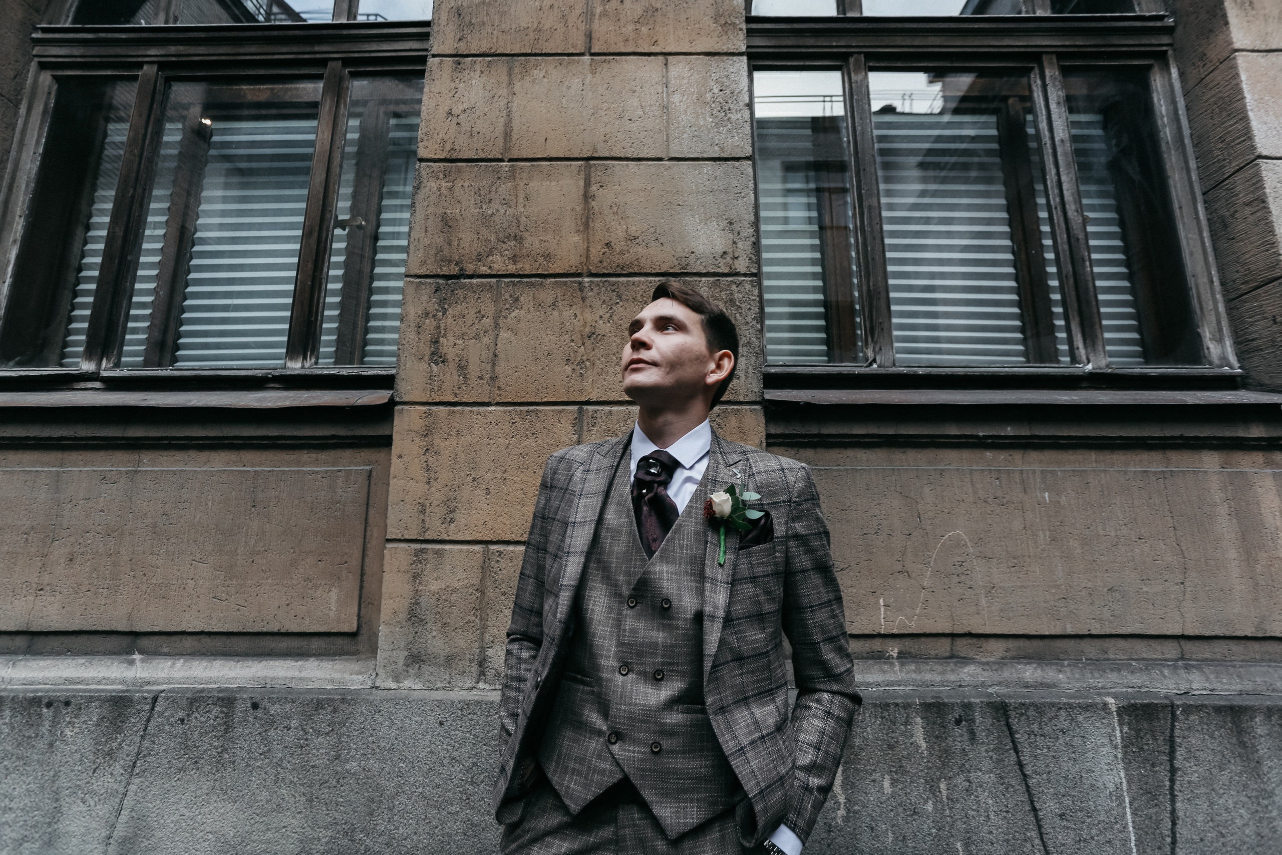 Сказка про слезы, шампанское и барбершоп. Свадебный фотограф в Санкт-Петербурге