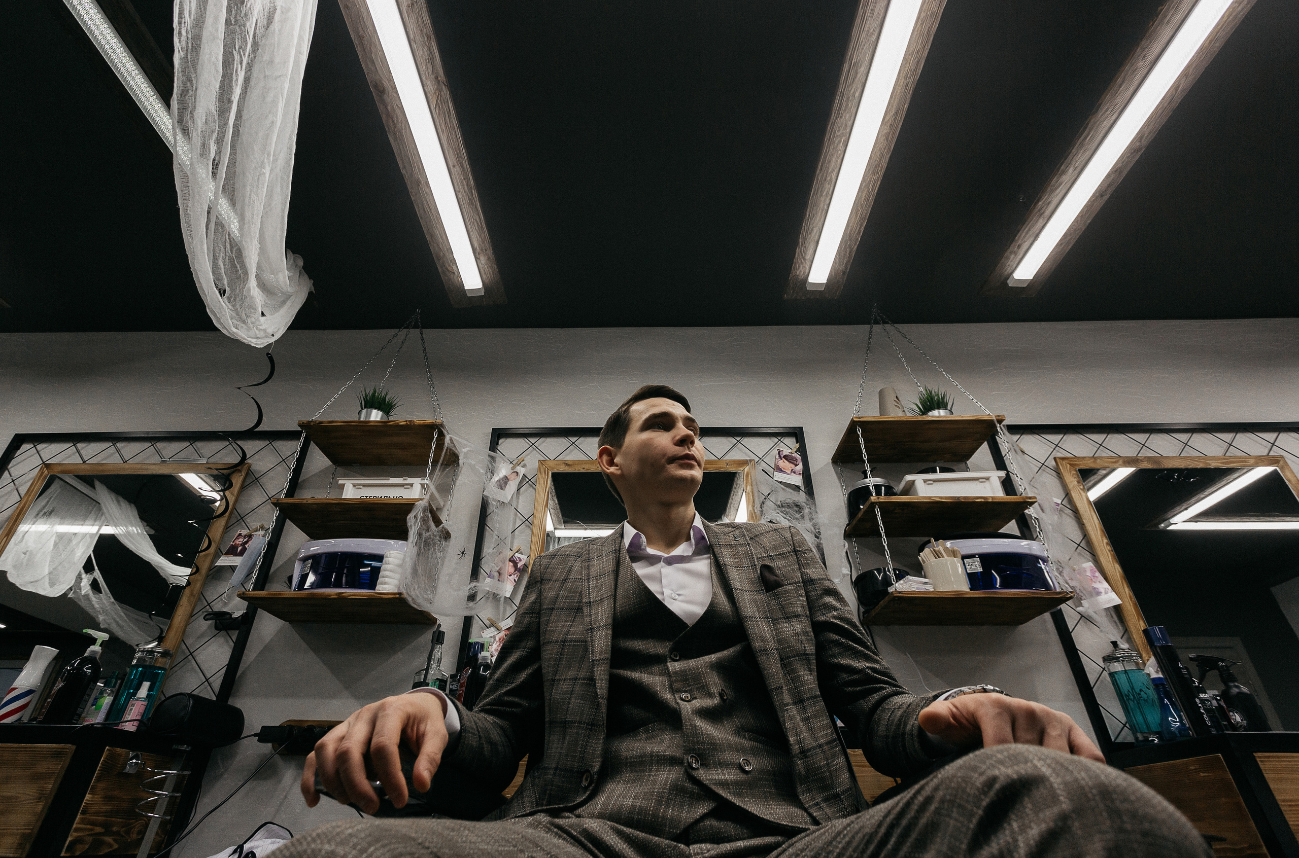 Сказка про слезы, шампанское и барбершоп. Свадебный фотограф в Санкт-Петербурге