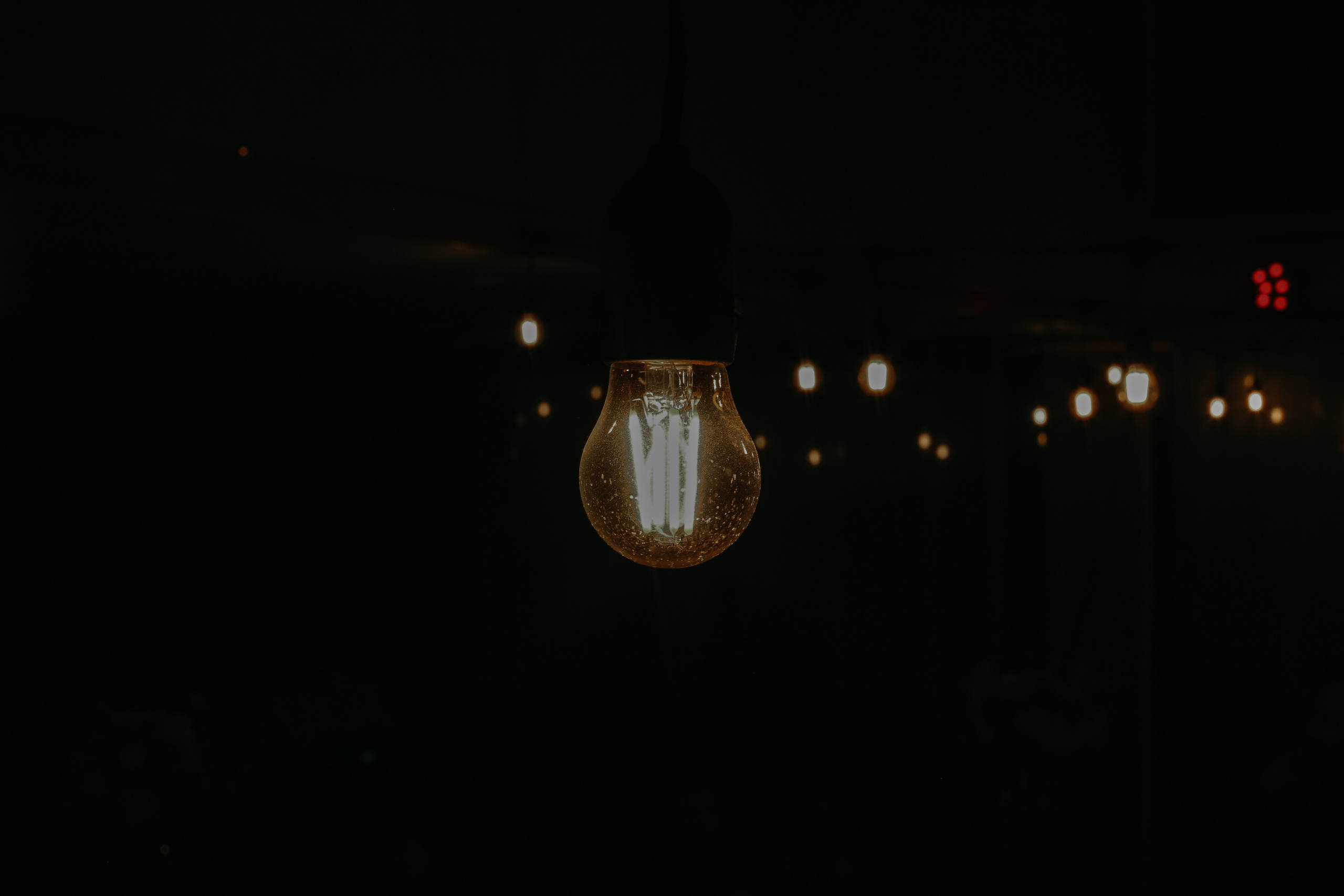 Сказка про слезы, шампанское и барбершоп. Свадебный фотограф в Санкт-Петербурге