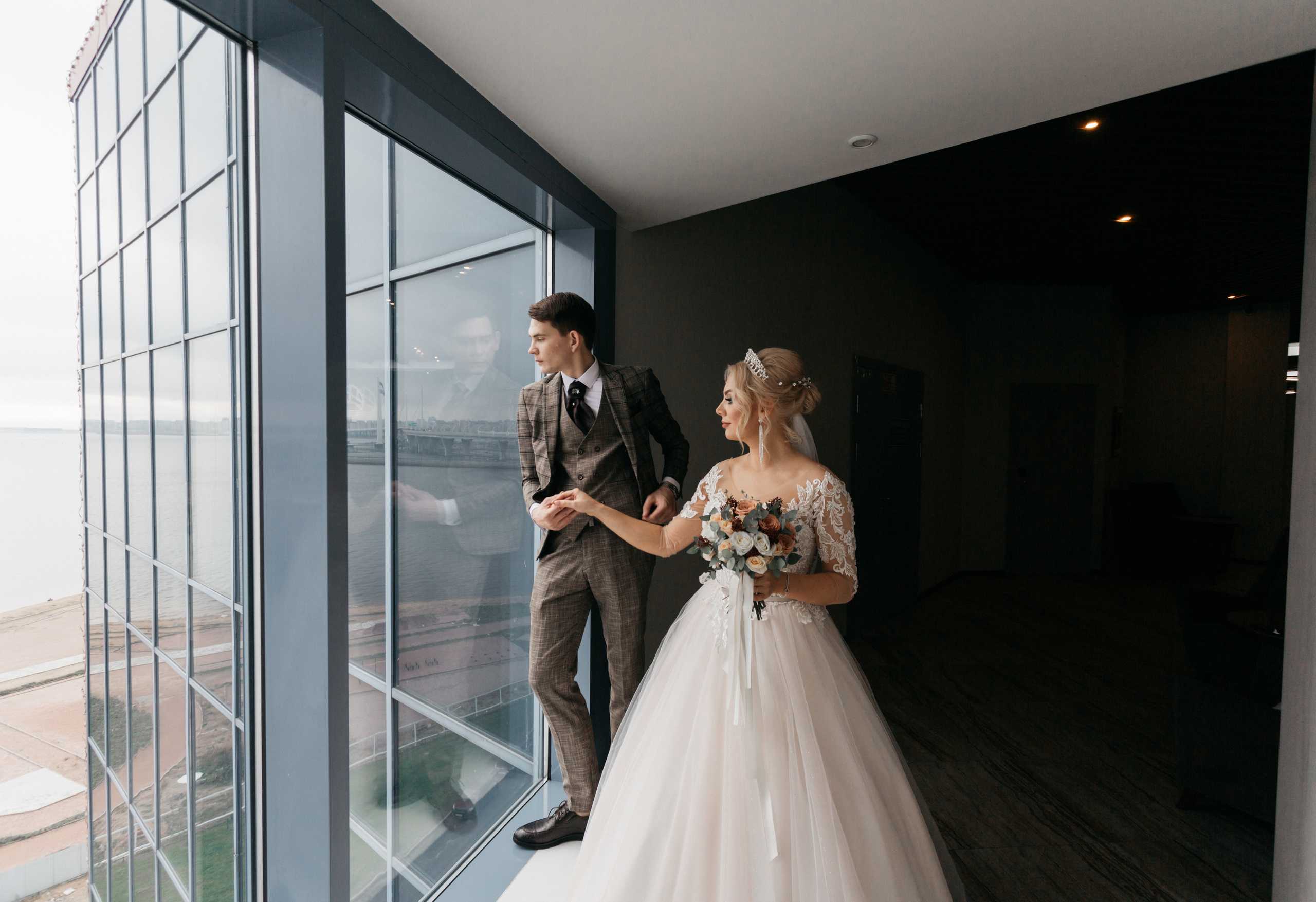 Сказка про слезы, шампанское и барбершоп. Свадебный фотограф в Санкт-Петербурге