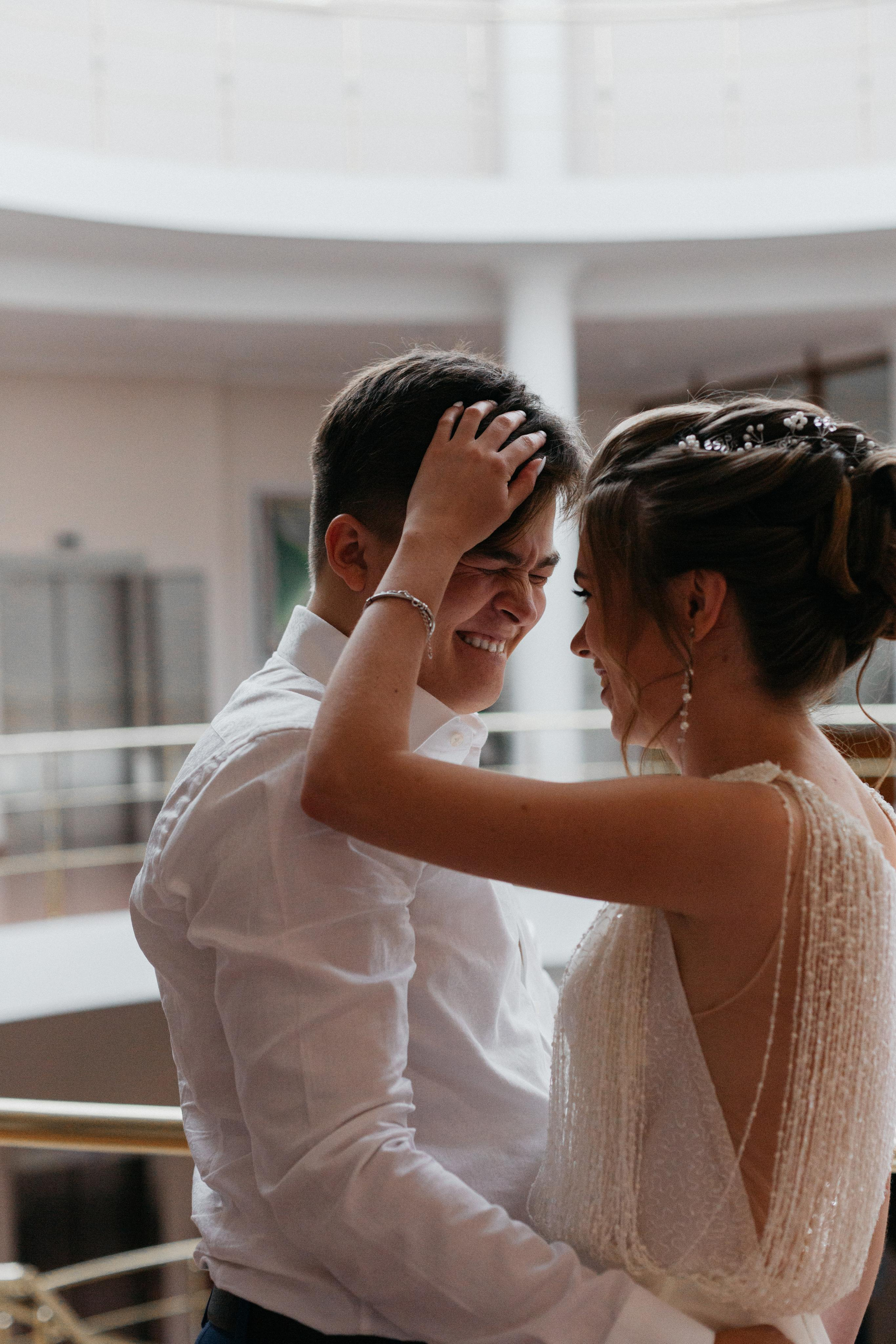 Все, что было на вечеринке, останется…. Свадебный фотограф в Санкт-Петербурге