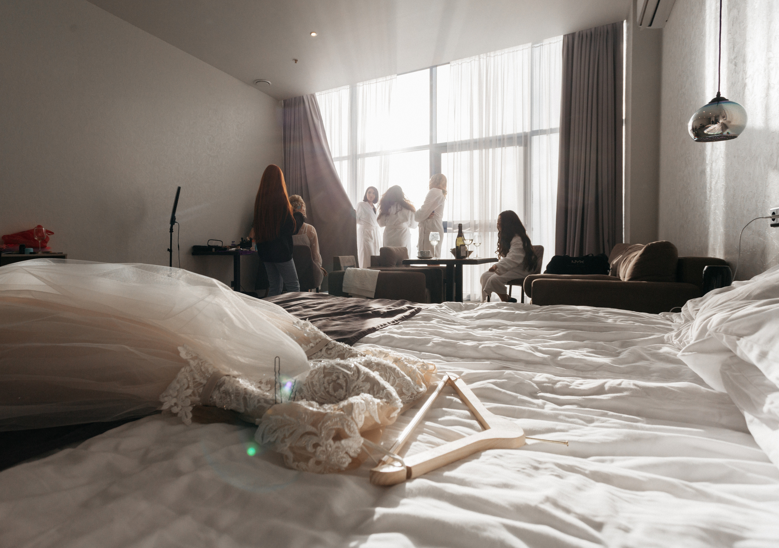 Сказка про слезы, шампанское и барбершоп. Свадебный фотограф в Санкт-Петербурге