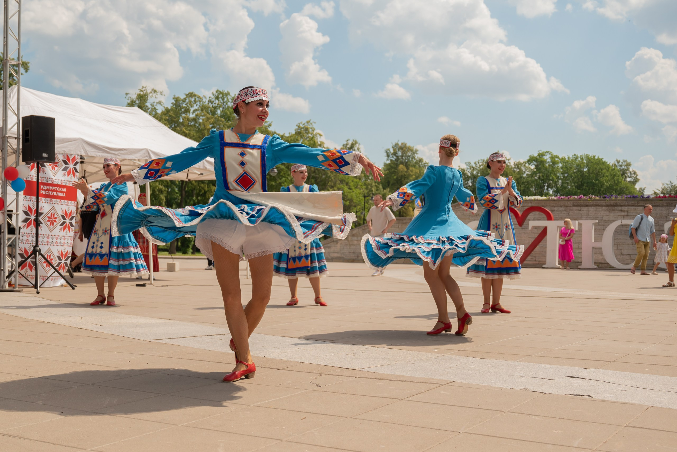 Мордовский праздник «Гербер». Фотограф в Санкт-Петербурге, фотодни в СПБ