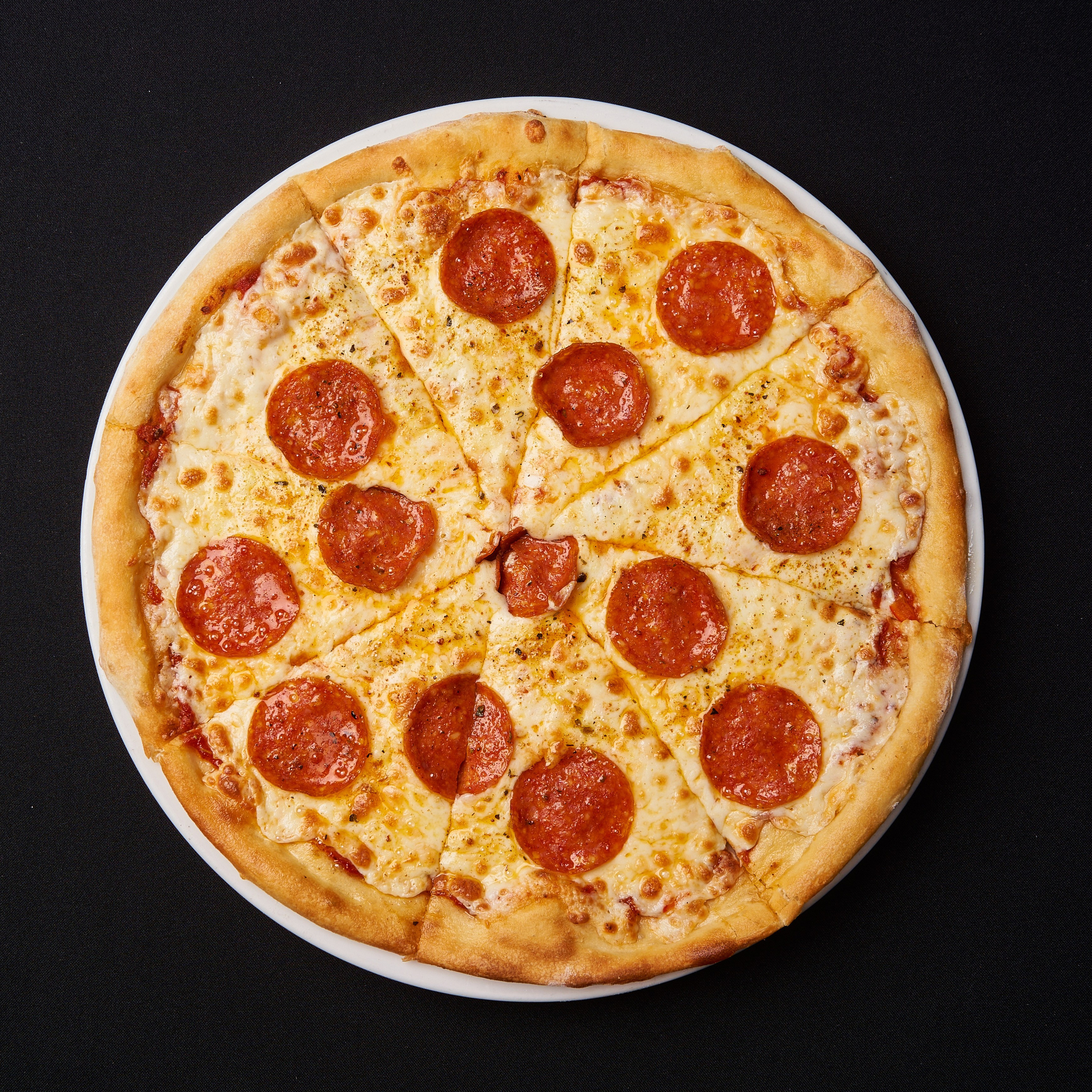 Предметная и фудсъёмка в Москве. Фото для маркетплейсов. Фотограф Петр Анисимов