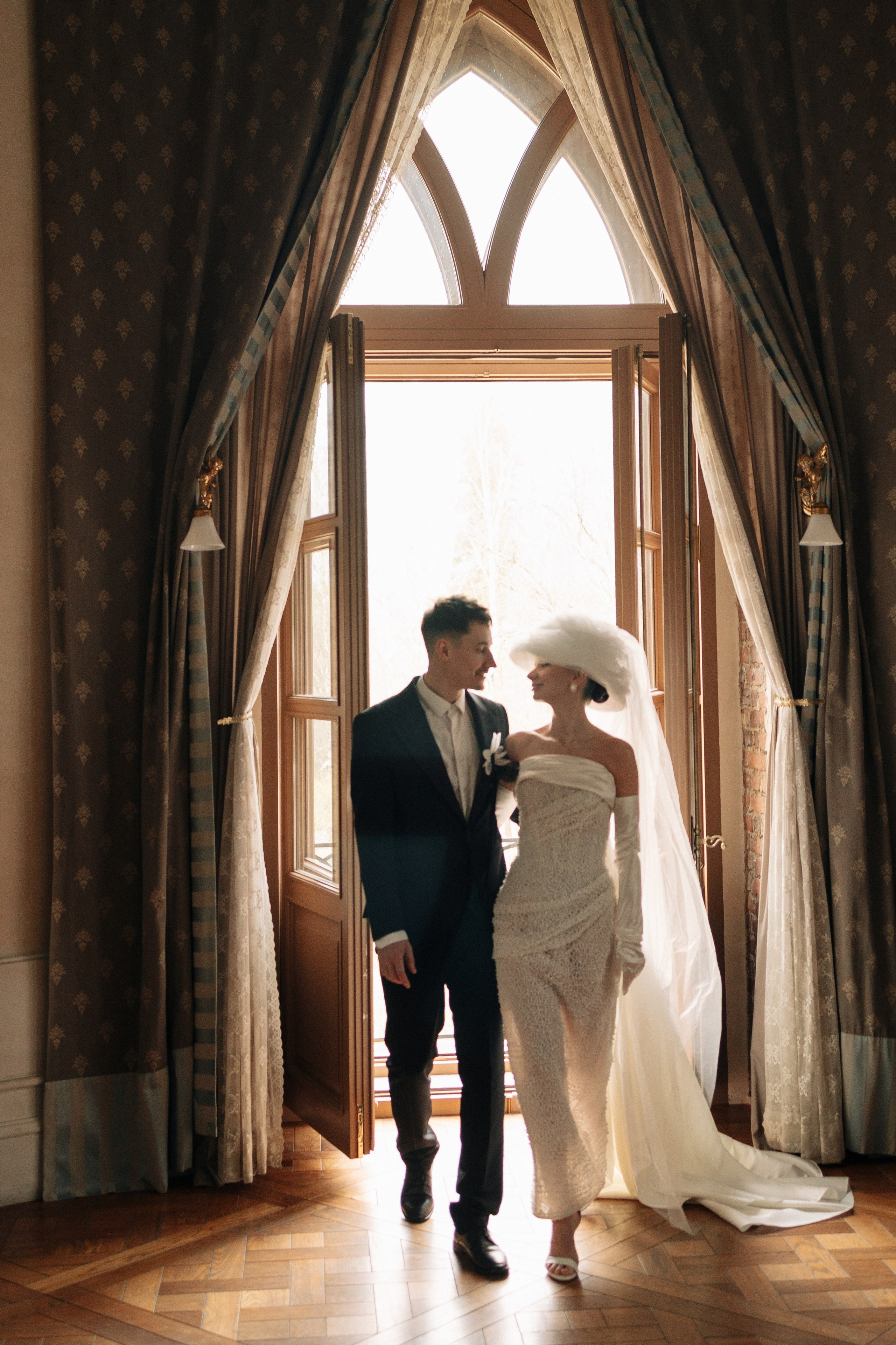 Любовь Милы и Кирилла. Свадебный и прогулочный фотограф в Санкт-Петербурге Дарья Корель