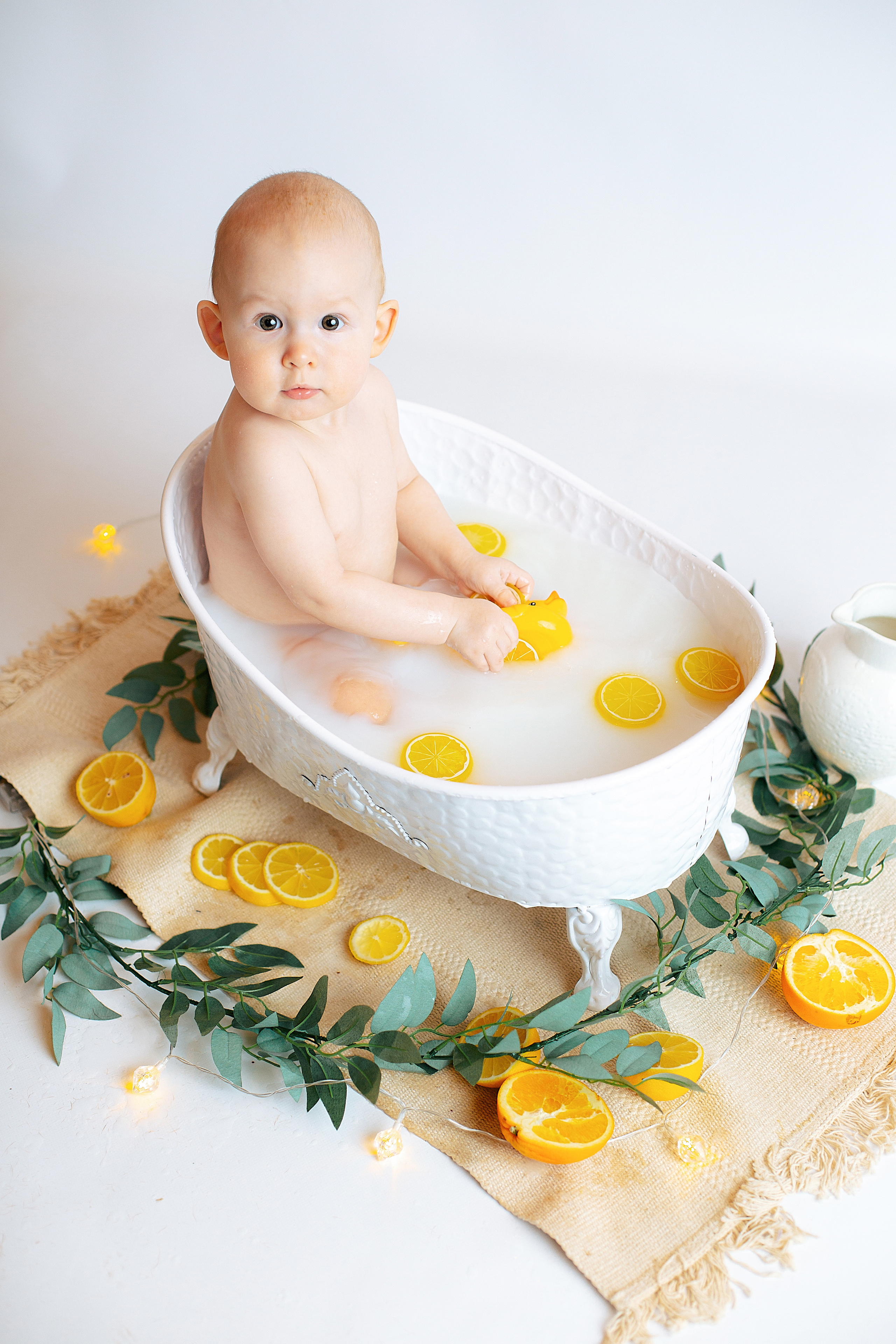 Молочные купашки. Фотограф СПб, Новогорелово, Новоселье, Торики