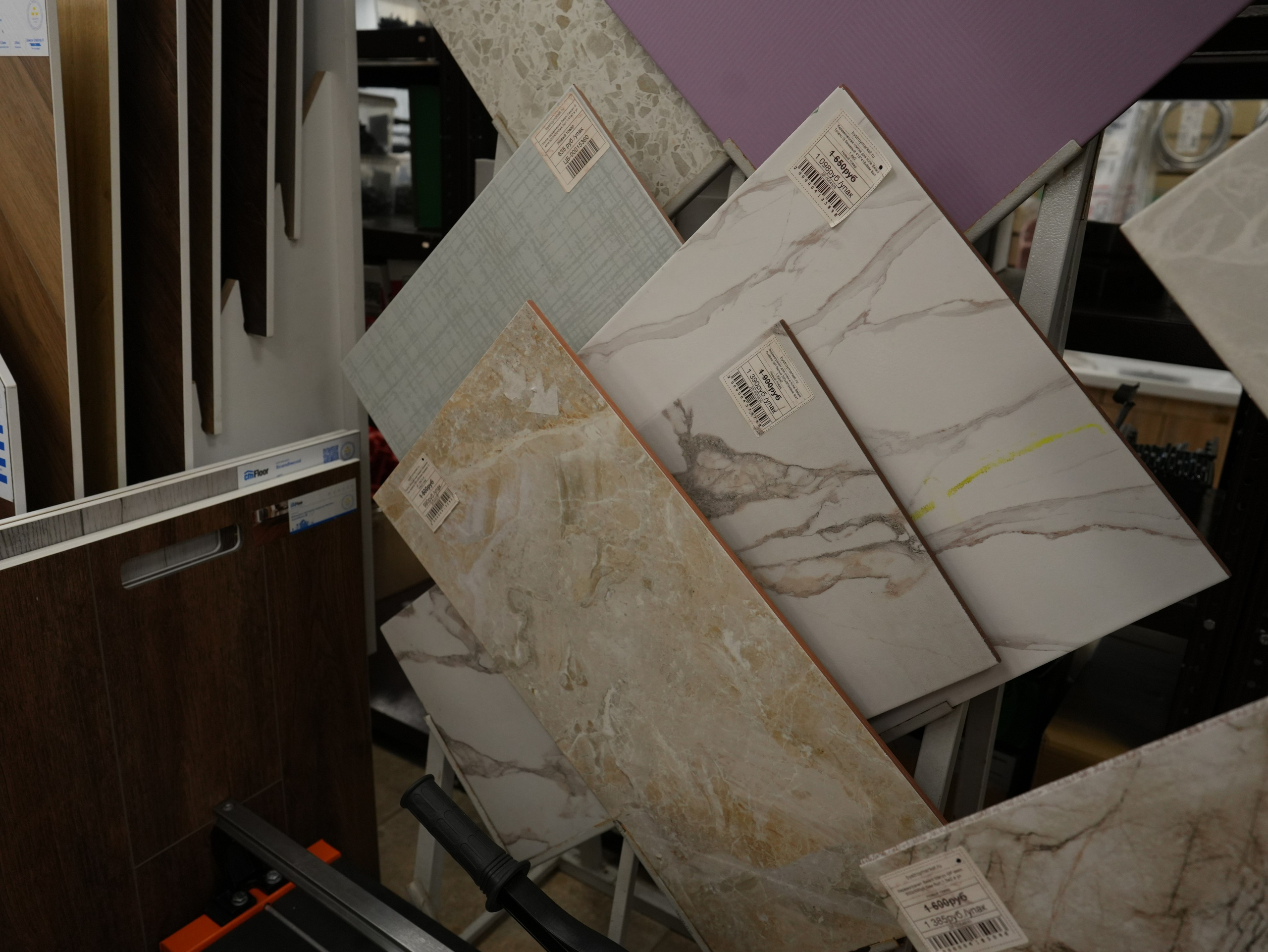 Керамическая плитка. Строительный магазин низких цен Экономкин