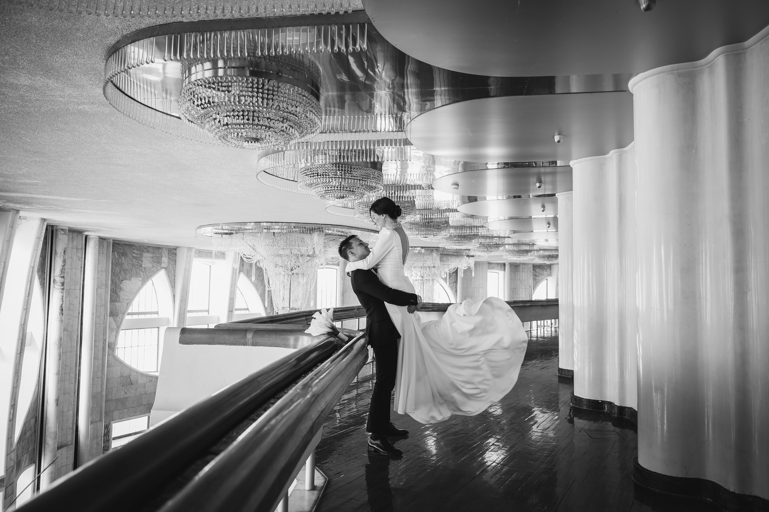 Современная классика. Свадебное агентство Reverence Самара