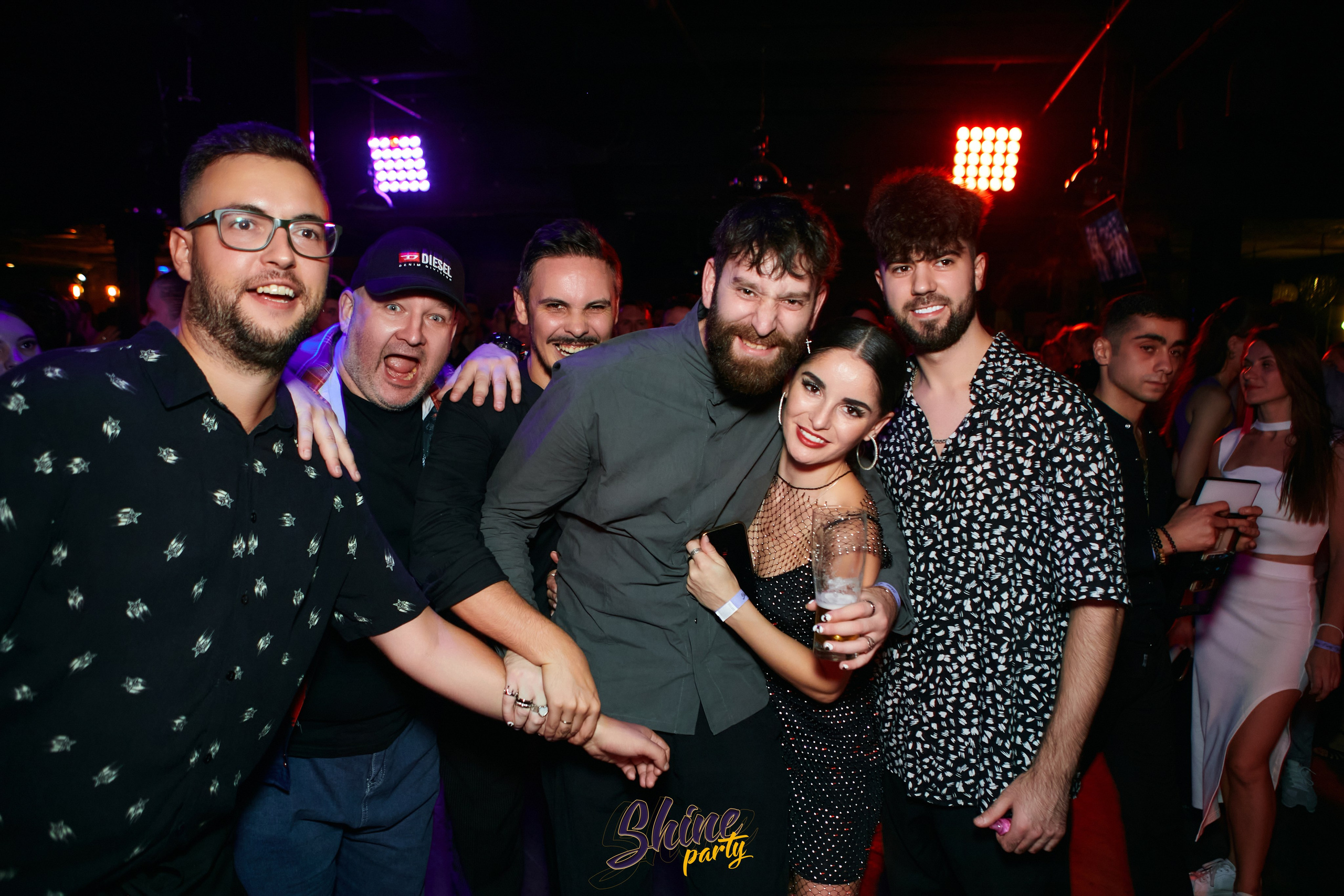 Shine party bachata. Свадебный фотограф