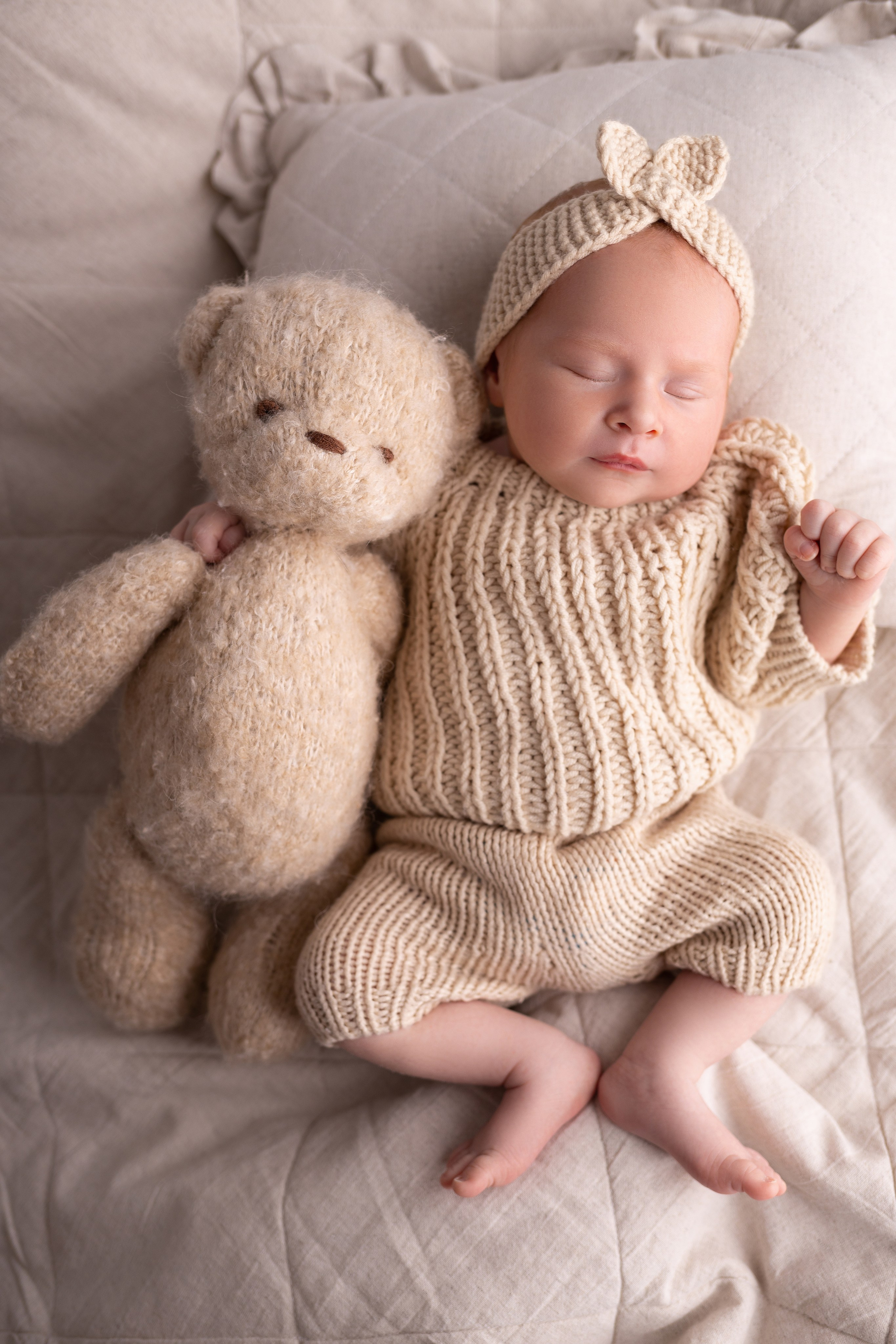 Newborn съемка в стиле Лайф. Фотограф новорожденных малышей в Омске и Омской области Эльвира Камаева