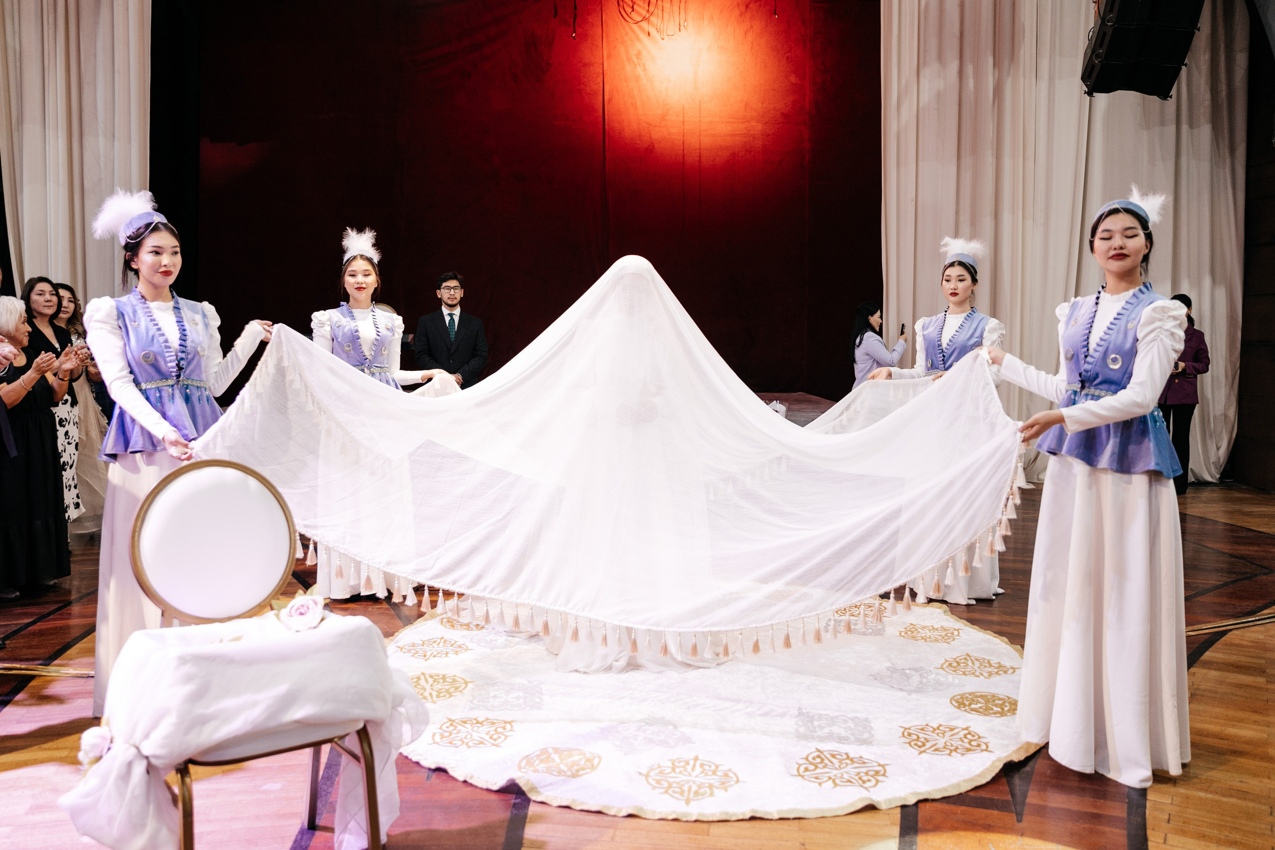 Свадебный банкет Абылайхан и Меруерт. Akkanatart.kz