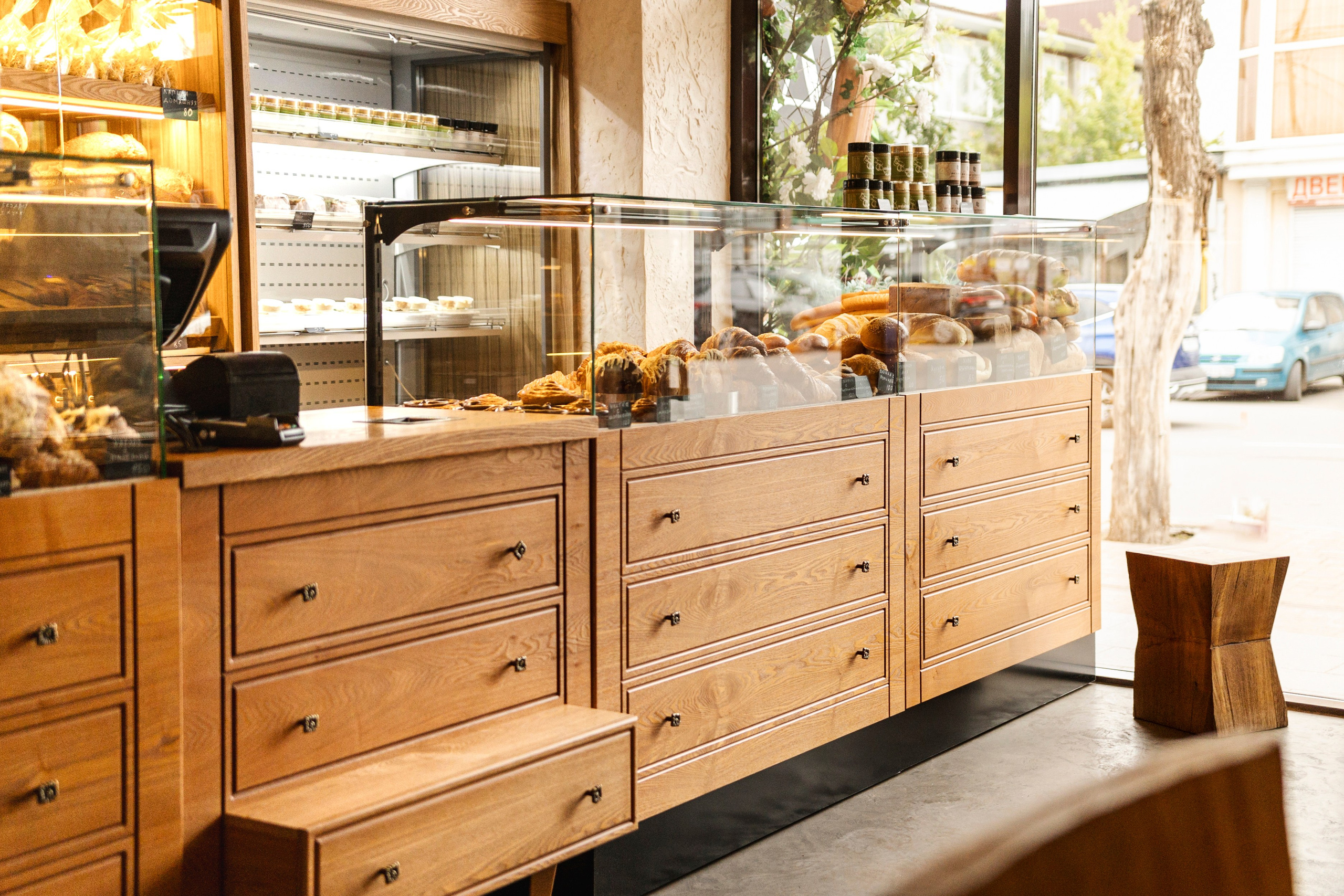 Витрины для пекарни. Фотограф Настя Конник | Пятигорск | Эльбрус | Домбай | Архыз