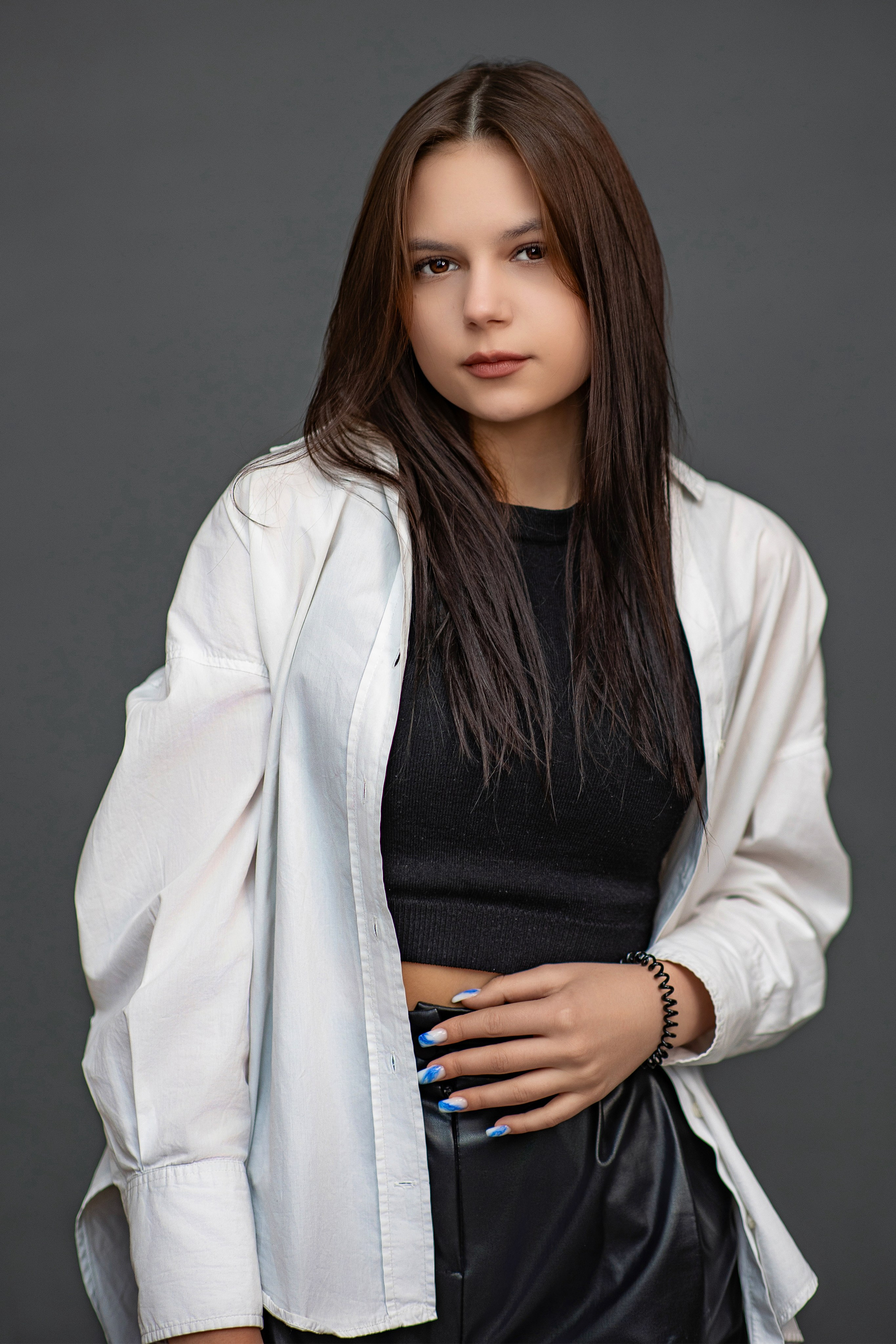 Стильная фотосессия для выпускных альбомов в Московском