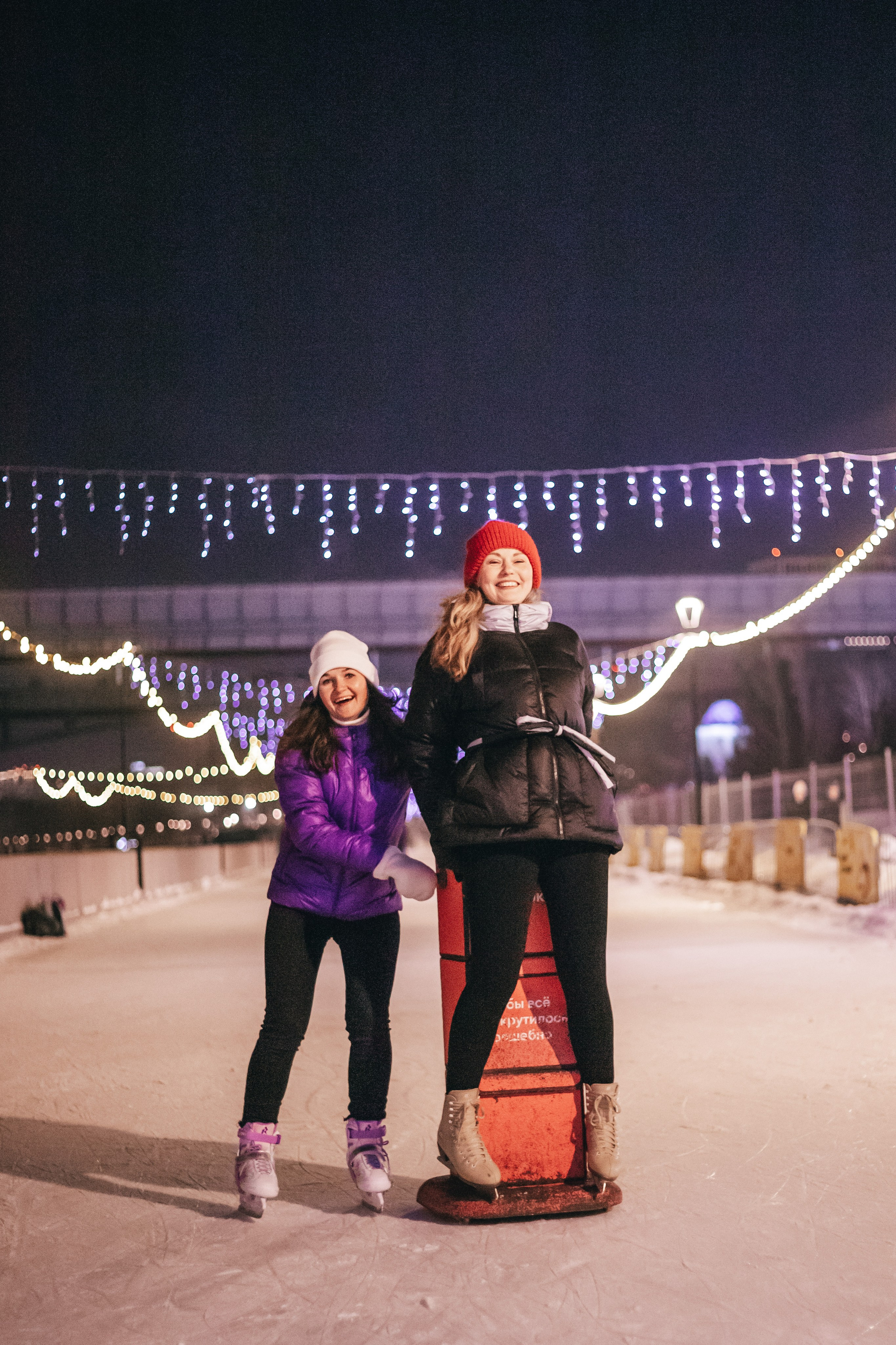 Девичник на катке. Семейный и детский фотограф в г. Новосибирске Макеева Анастасия