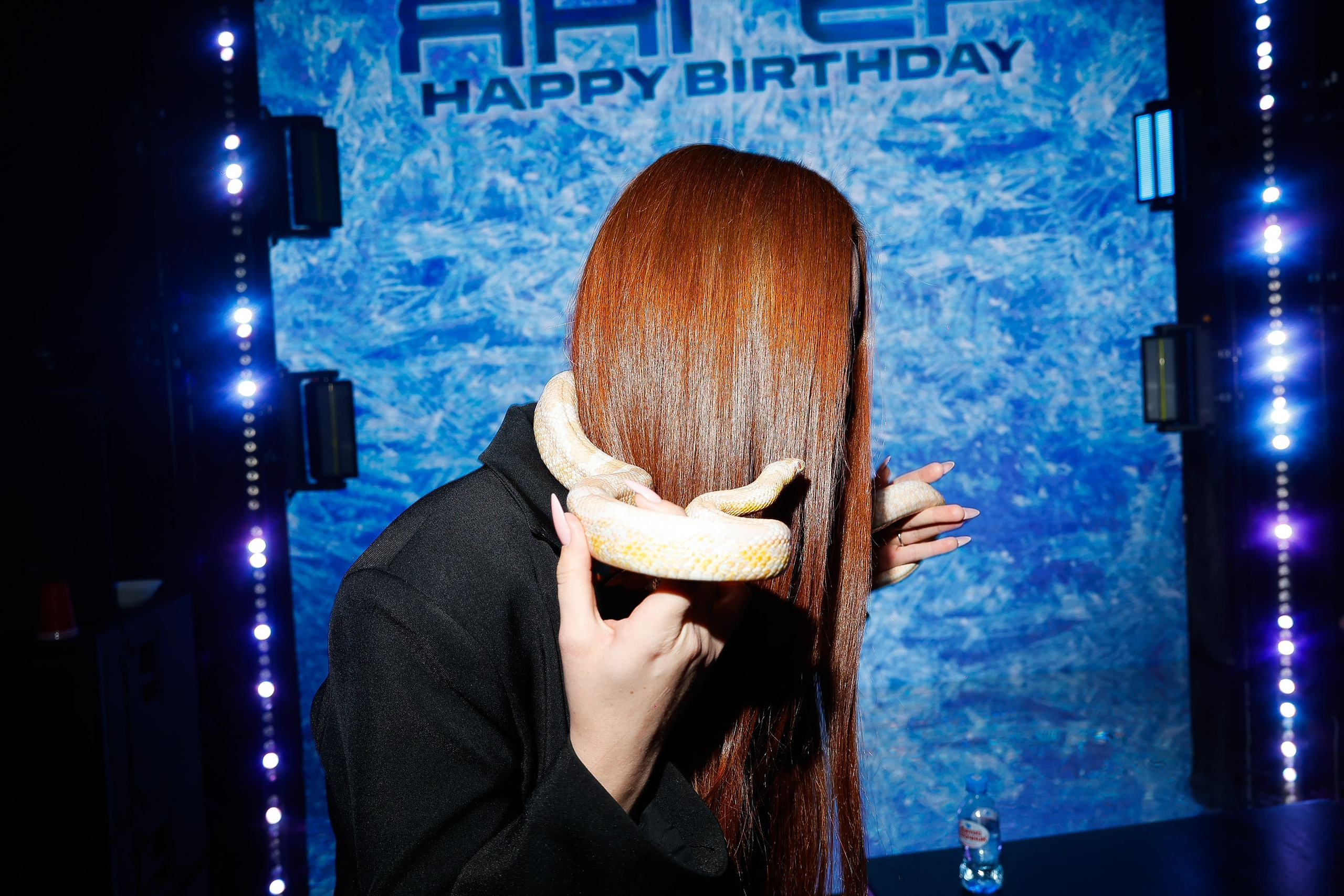 ЯНГЕР. Nikolskayasecular