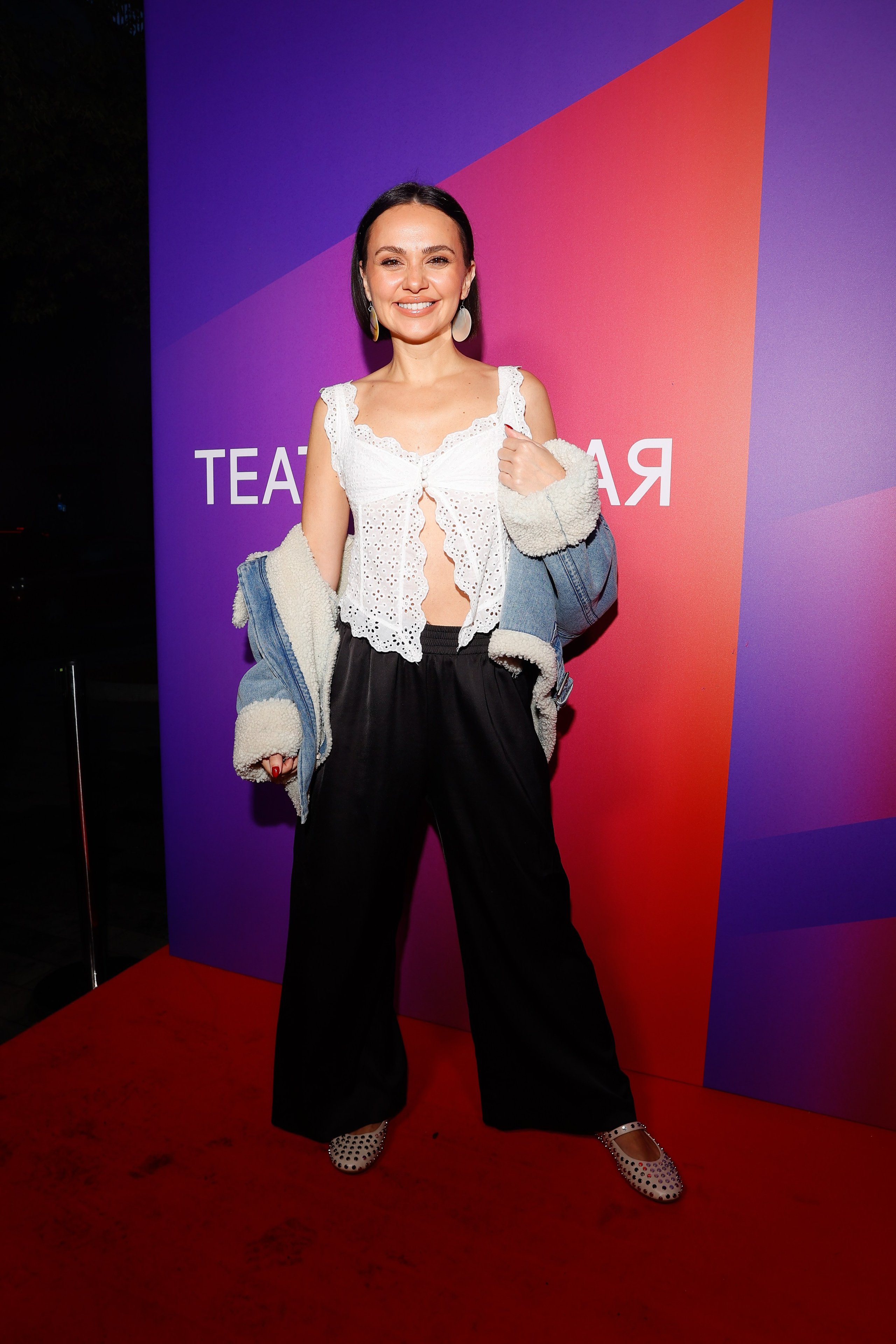 ТЕАТРАЛЬНАЯ ЗОНА | СТРЕЛКА | KION. Nikolskayasecular