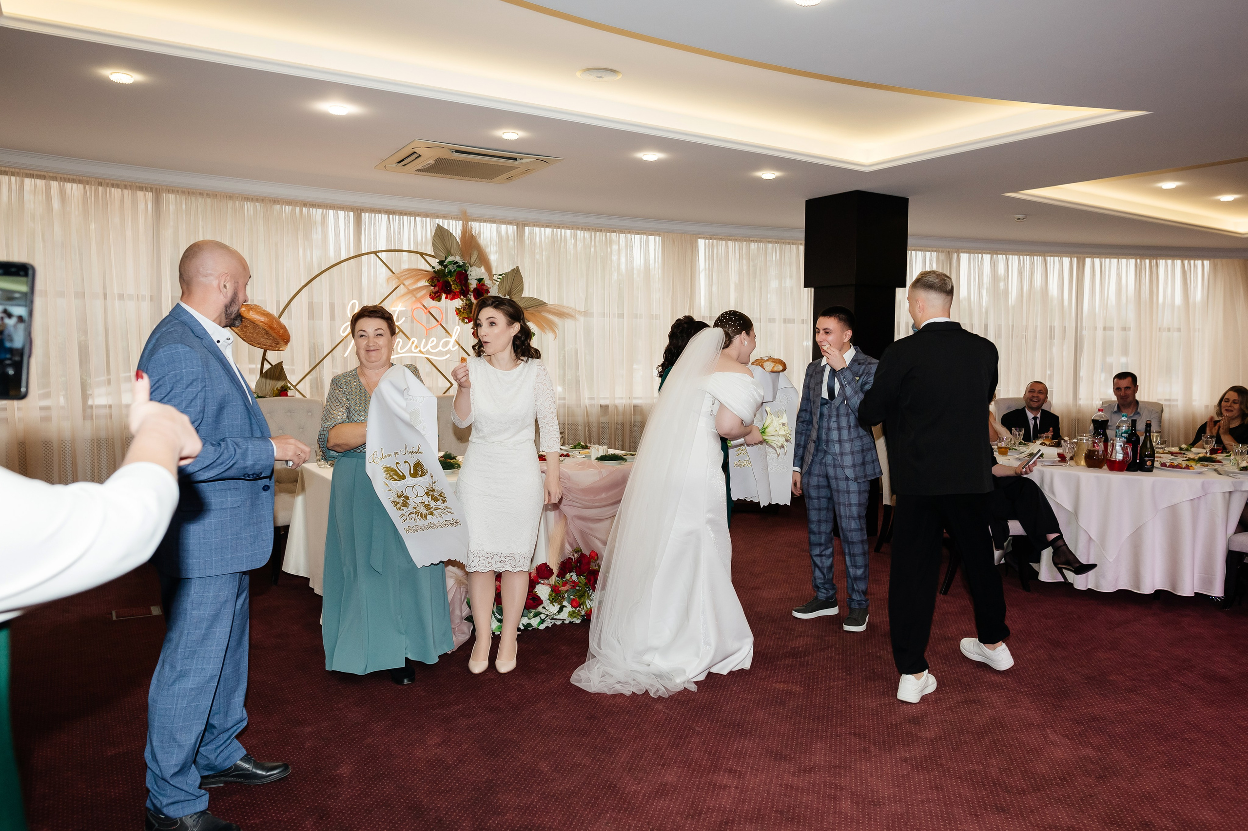 Свадебная фотосессия Екатерины и Сергея 18.10.2024. Женский фотограф в Оренбурге Ирина Заводчикова