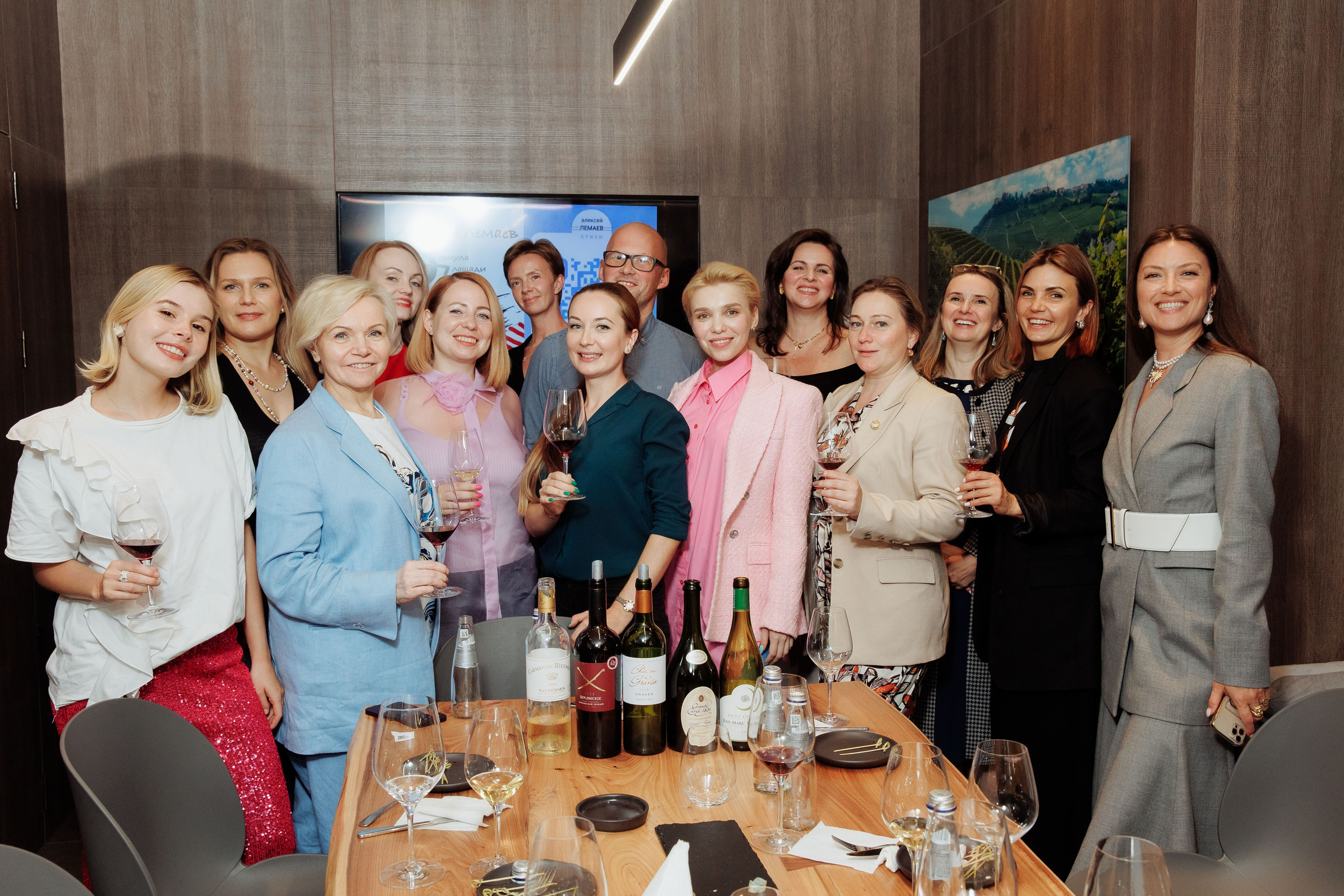 Дегустация Вина в SimpleWine. Репортажный фотограф на мероприятие в Москве Алексей Терентьев