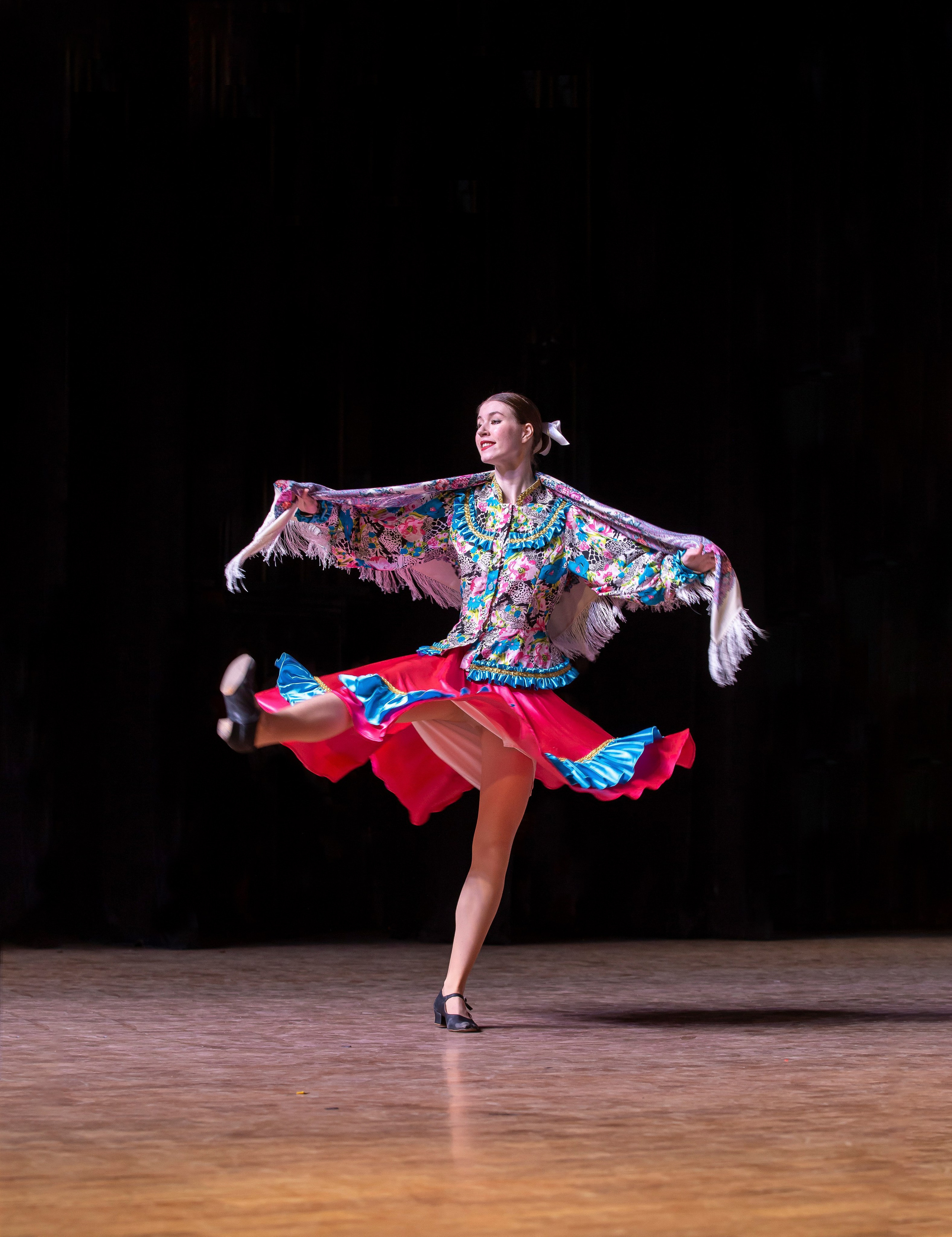 ДТДиМ Восточный. Юбилейный концерт хореографической студии «Карусель». Репортажный фотограф в Москве