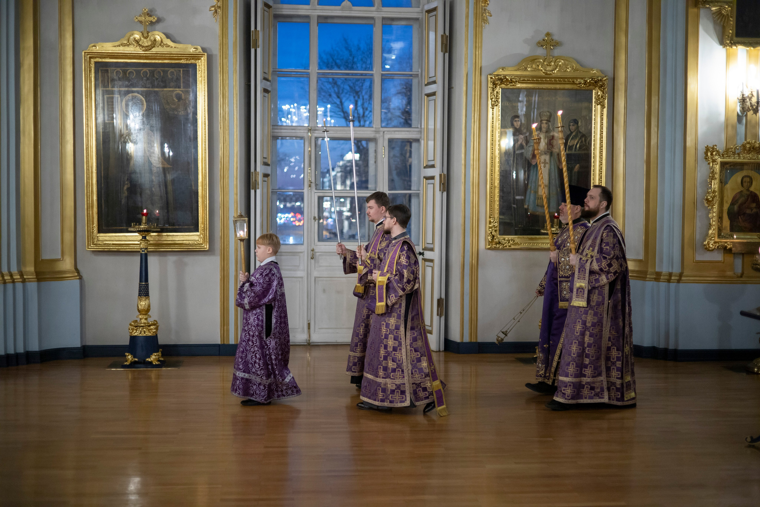 ВСЕНОЩНОЕ БДЕНИЕ С ЧИНОМ ИЗНЕСЕНИЯ ЧЕСТНОГО И ЖИВОТВОРЯЩЕГО КРЕСТА ГОСПОДНЯ. НИКОЛО-БОГОЯВЛЕНСКИЙ МОРСКОЙ СОБОР