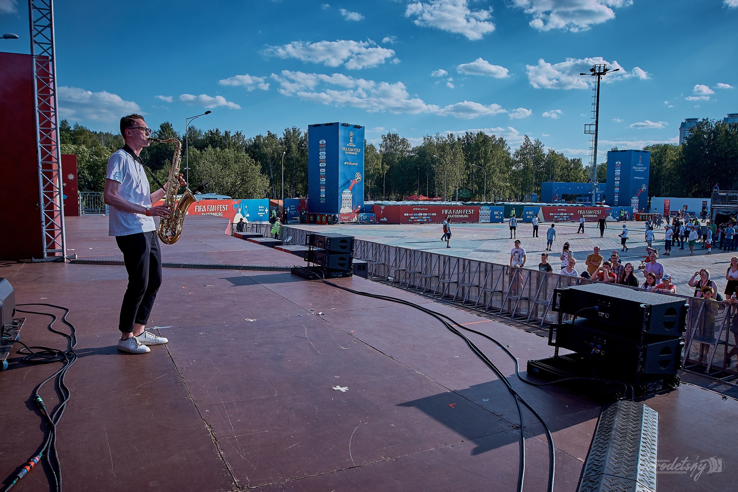 Fifa Fan Fest 30 июня-01 июля 2018. Профессиональный фотограф в Екатеринбурге Юра Сахар