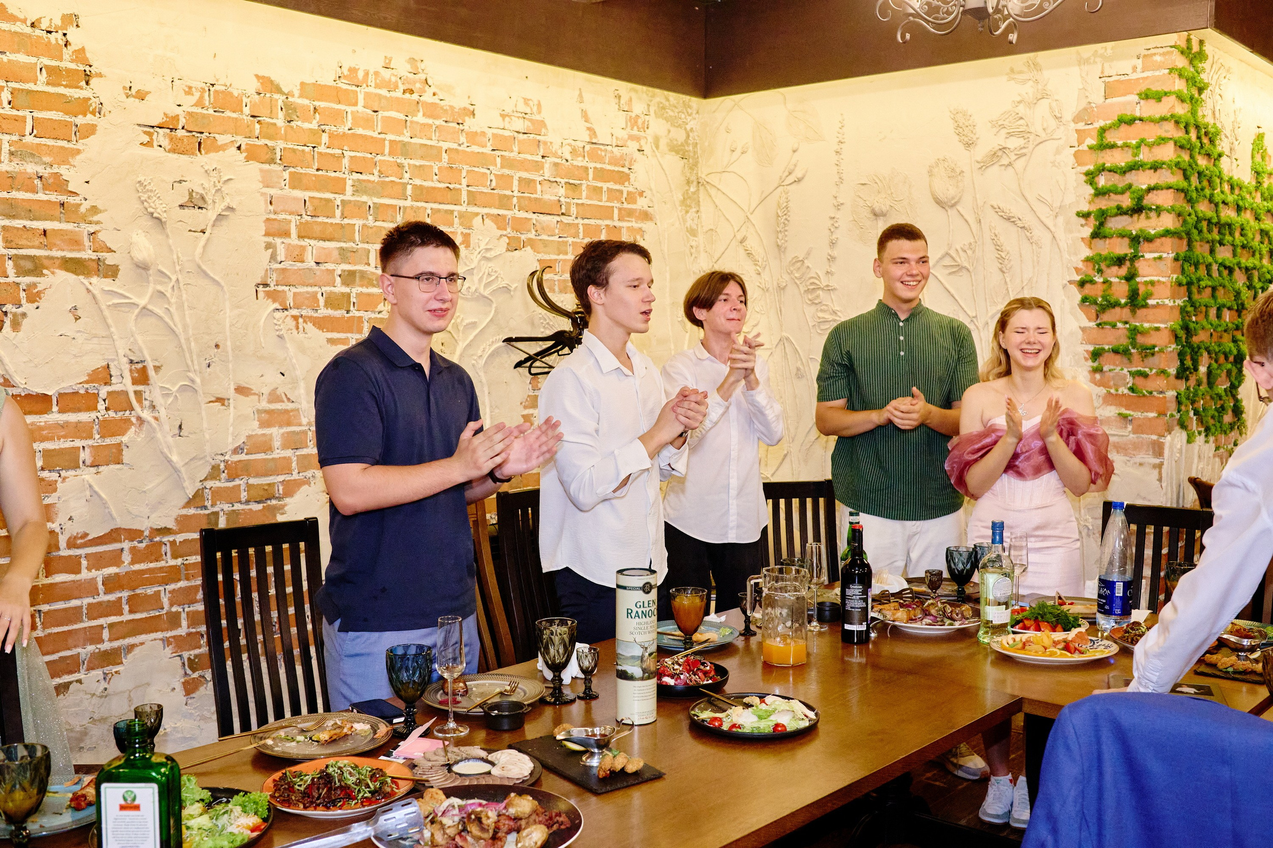 Выпускной 35 Сош. Фотограф Выпускные альбомы Таганрог Сергей Коробченко