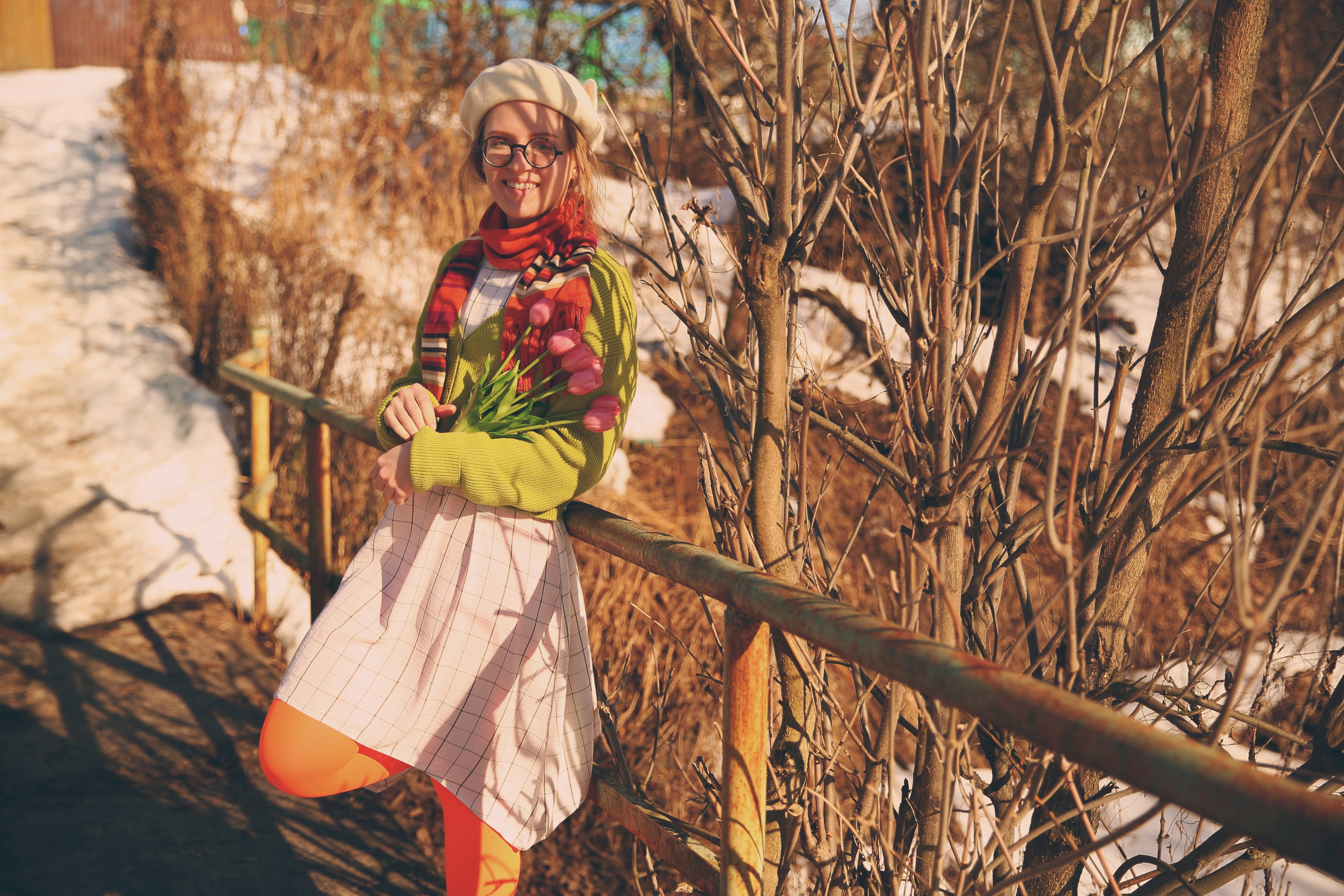 Весенняя фотосессия девушки на природе. Свадебный и репортажный фотограф в Ярославле и Санкт-Петербурге Роман Микрюков