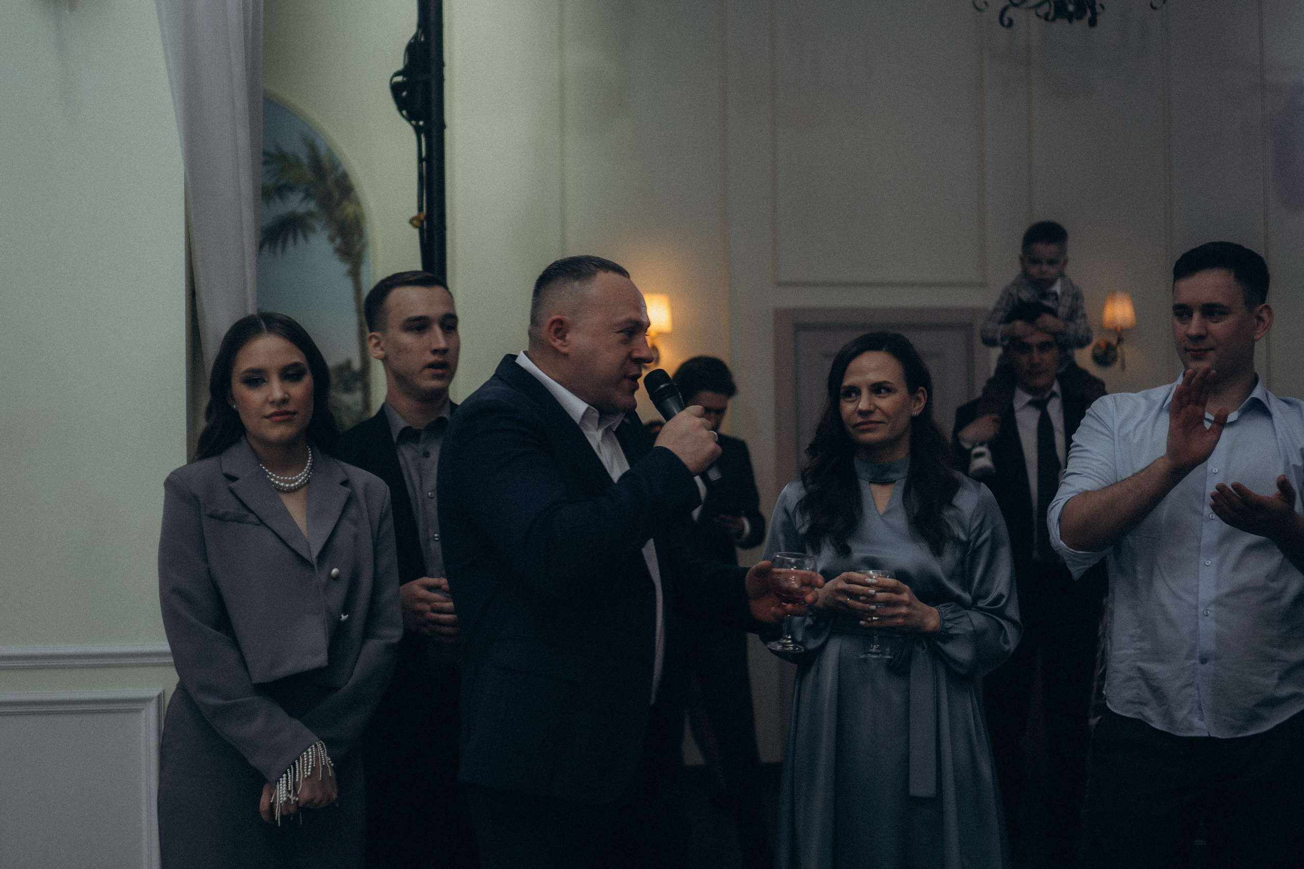 СВАДЕБНАЯ СЬЕМКА СБОРОВ В ОТЕЛЕ И ВЫЕЗД НА ЦЕРЕМОНИЮ (СНЯТО В СИБИРЕ В НИЖНЕВАРТОВСКЕ). Профессиональный фотограф, Санкт-Петербург — Виктория Богомолова