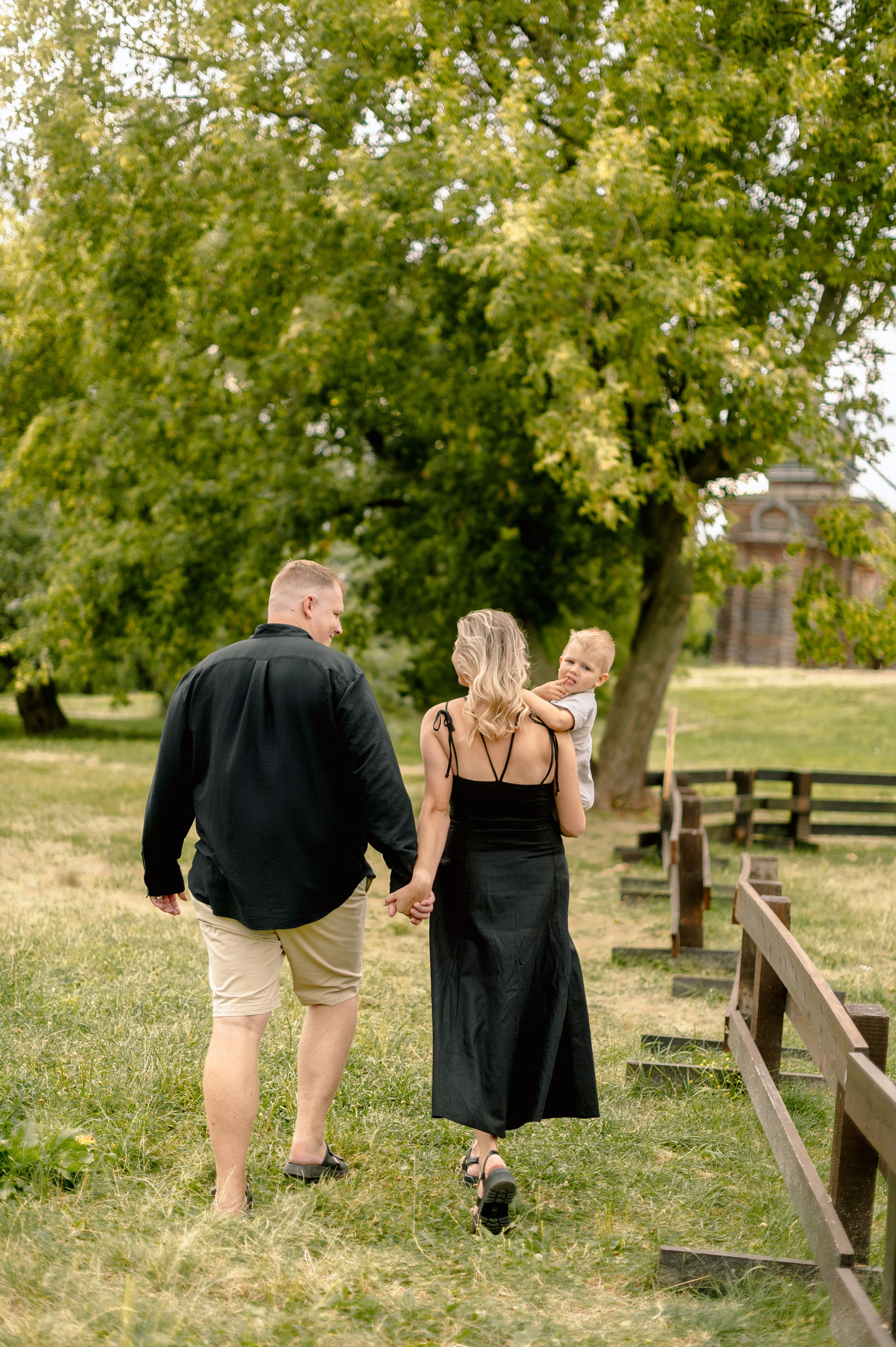 С АРОМАТОМ СКОШЕННОЙ ТРАВЫ. Шашкова Вероника / Свадебный и семейный фотограф Москва и Ярославль