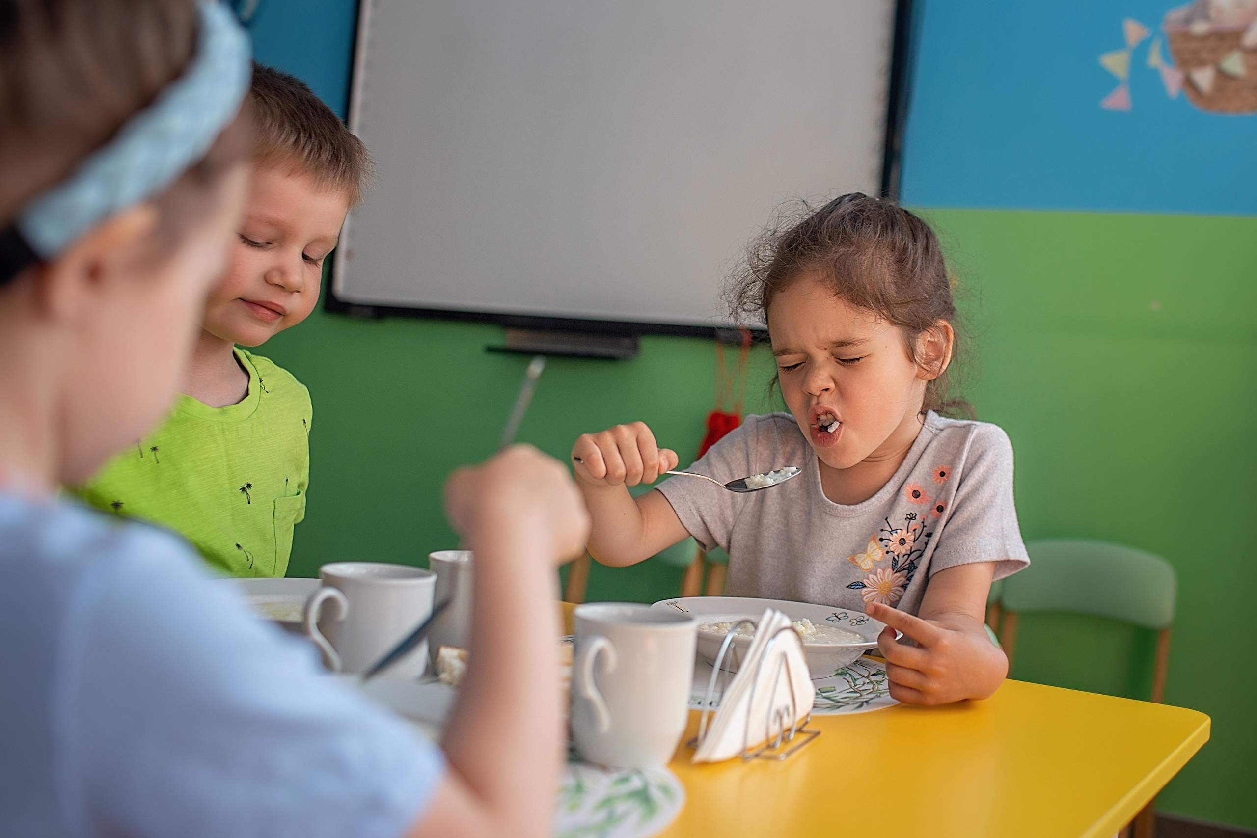 Весна в саду_2024 год. Семейный фотограф в Санкт-Петербурге