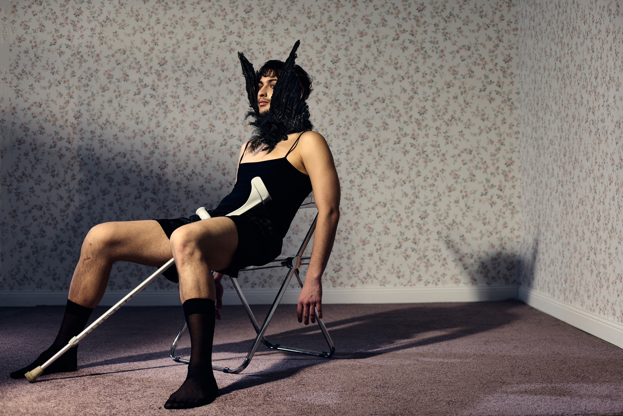 Bird in a cage. PLANTA ROSA — REPORTAGE