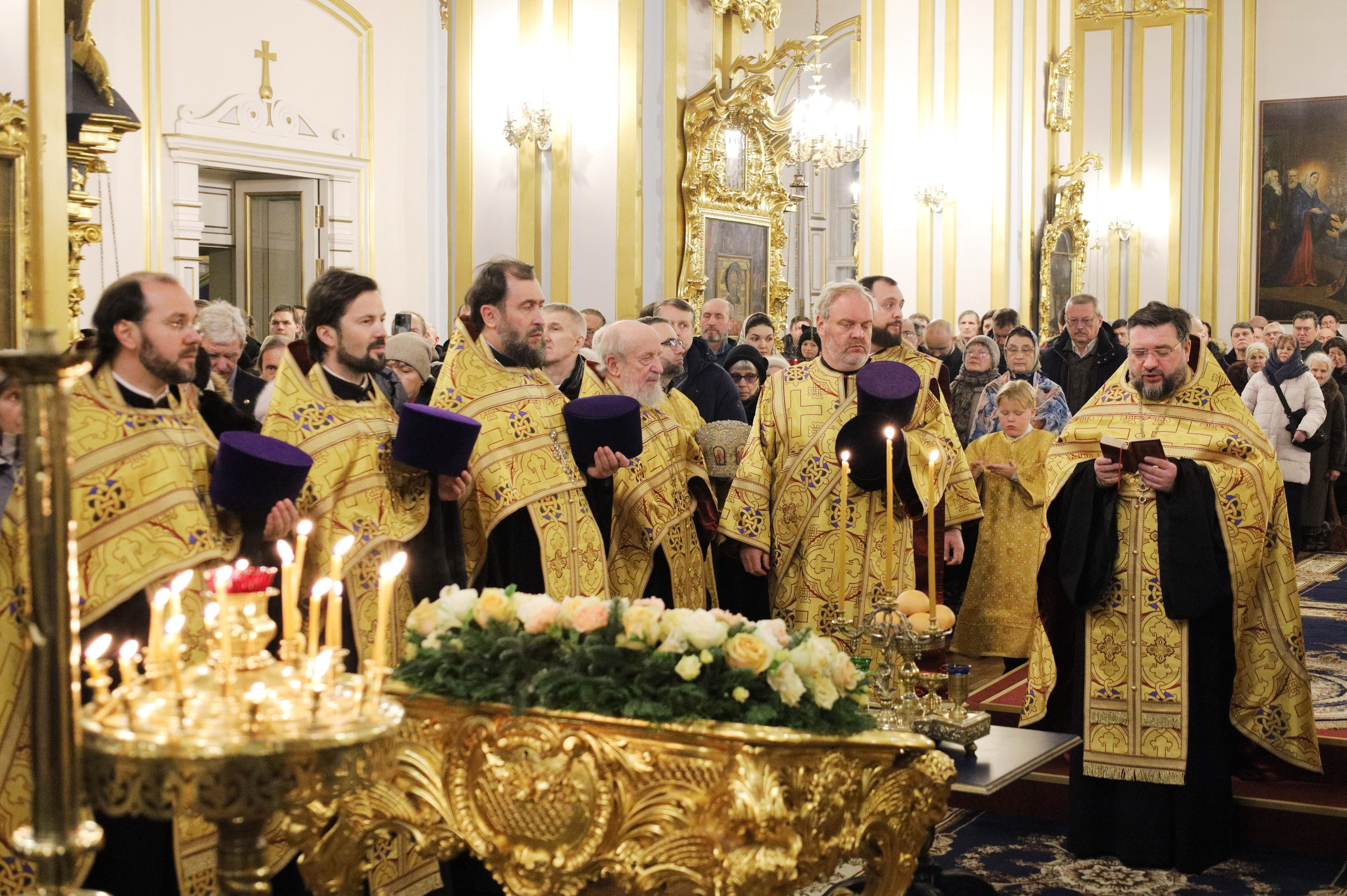 СЛУЖЕНИЕ В КАНУН ДНЯ ПАМЯТИ СВЯТИТЕЛЯ НИКОЛАЯ ЧУДОТВОРЦА. НИКОЛО-БОГОЯВЛЕНСКИЙ МОРСКОЙ СОБОР