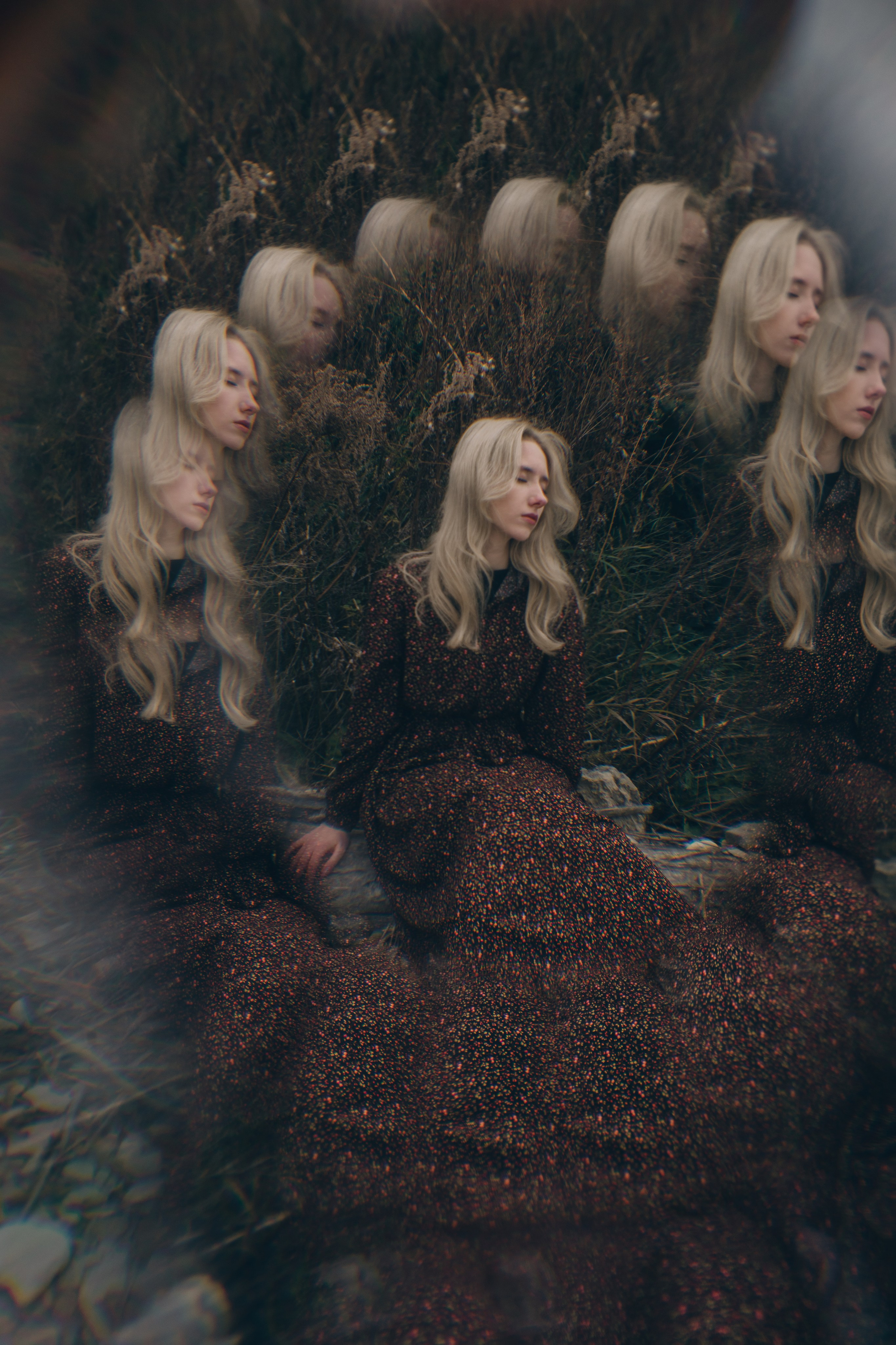 Прогулочная выездная фотосессия, фотосессия на монокль, фото через призму