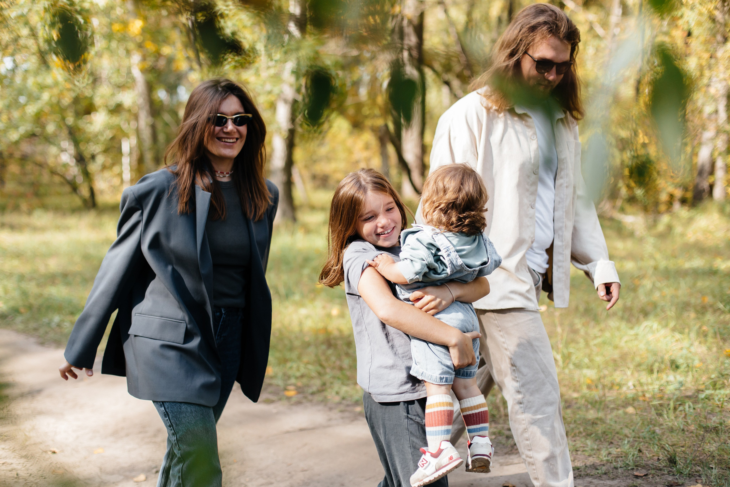Выманивает из квартир природа нас на выходные. Осенний лес — особый мир. Ведут тропинки потайные…. Душевный фотограф Ваших самых ярких событий Марина Погребняк