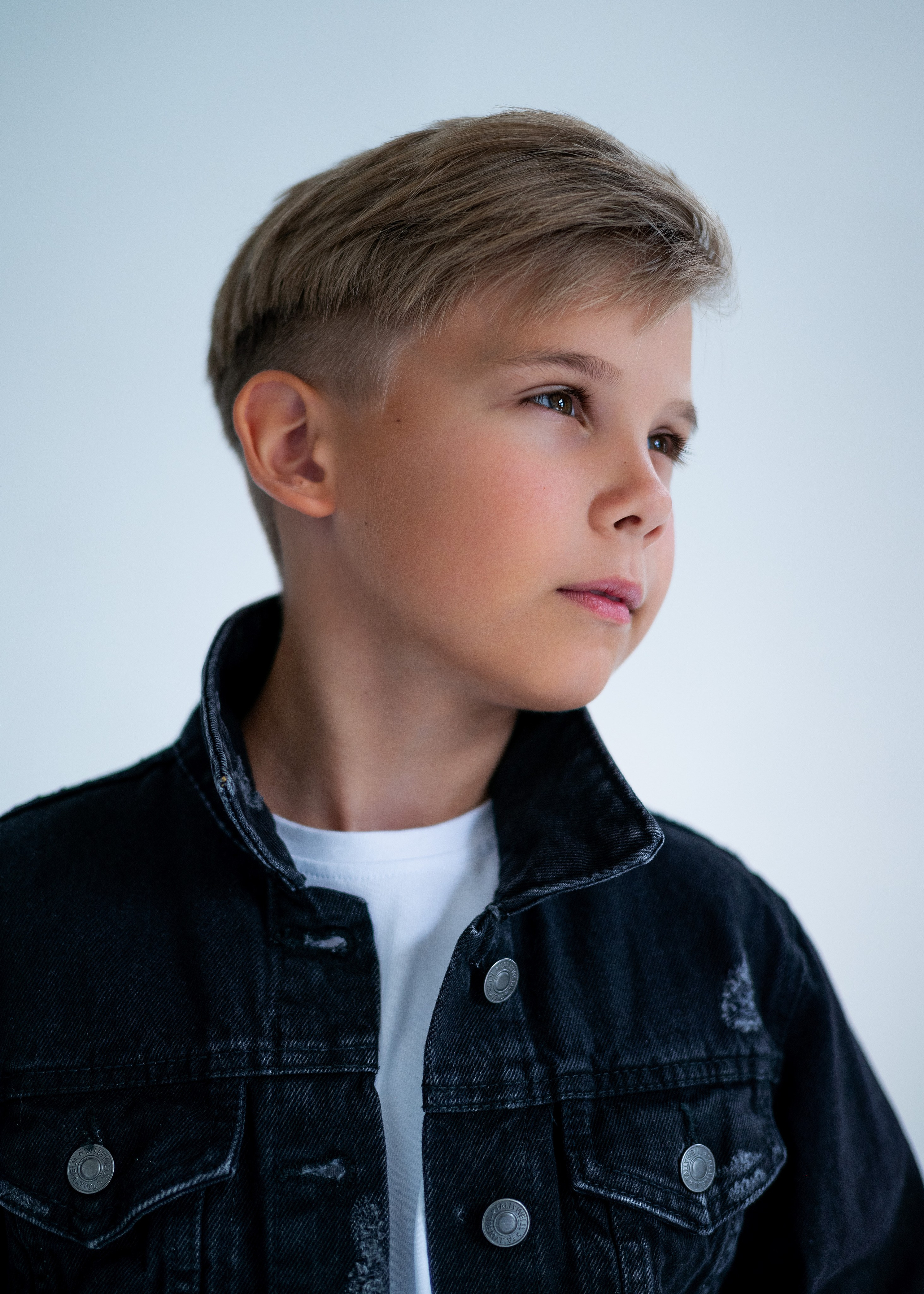 Модельное портфолио. Фотограф Москва Виктория Вишневская актерское / модельное портфолио