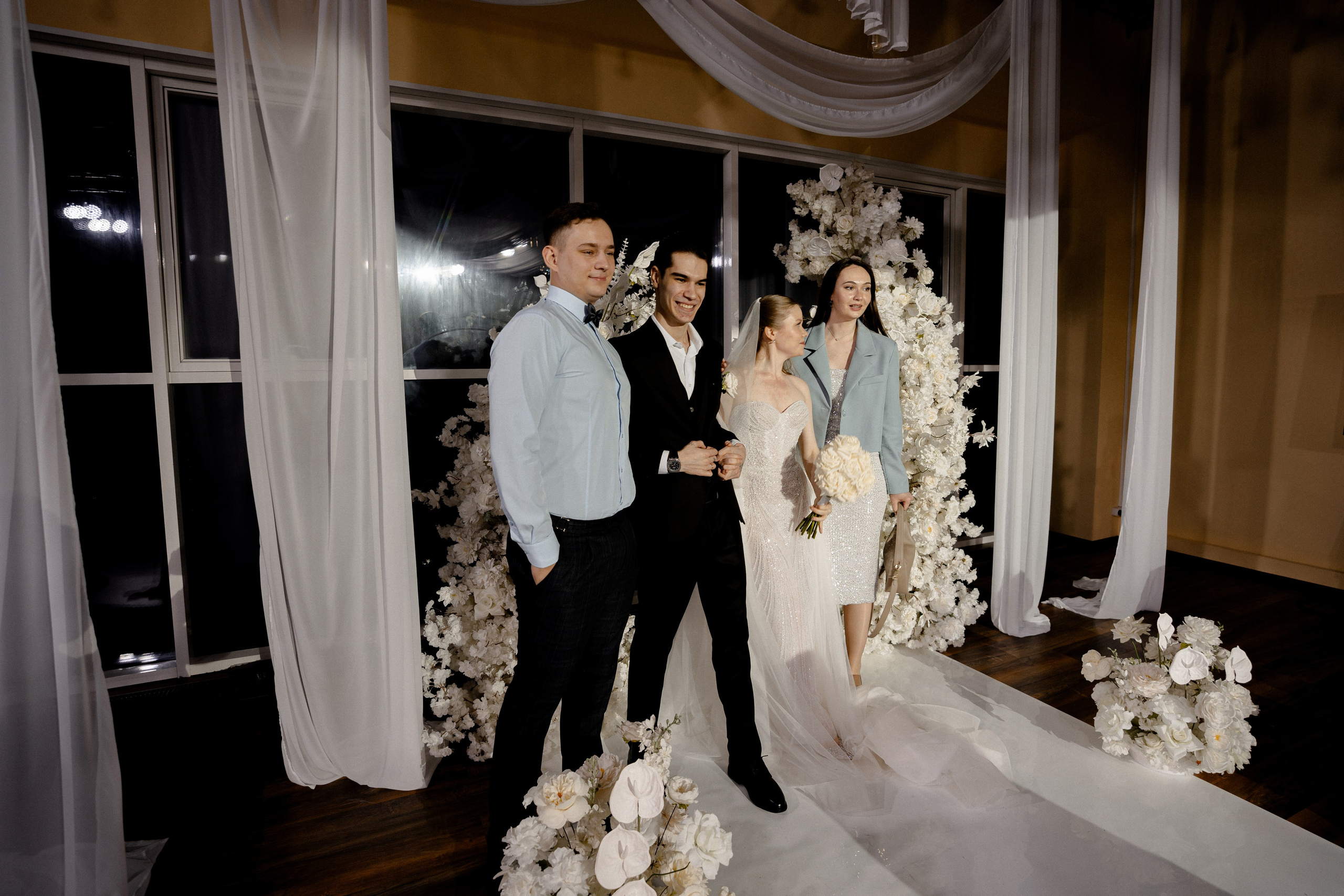 СВАДЕБНАЯ СЬЕМКА СБОРОВ В ОТЕЛЕ И ВЫЕЗД НА ЦЕРЕМОНИЮ (СНЯТО В СИБИРЕ В НИЖНЕВАРТОВСКЕ). Профессиональный фотограф, Санкт-Петербург — Виктория Богомолова