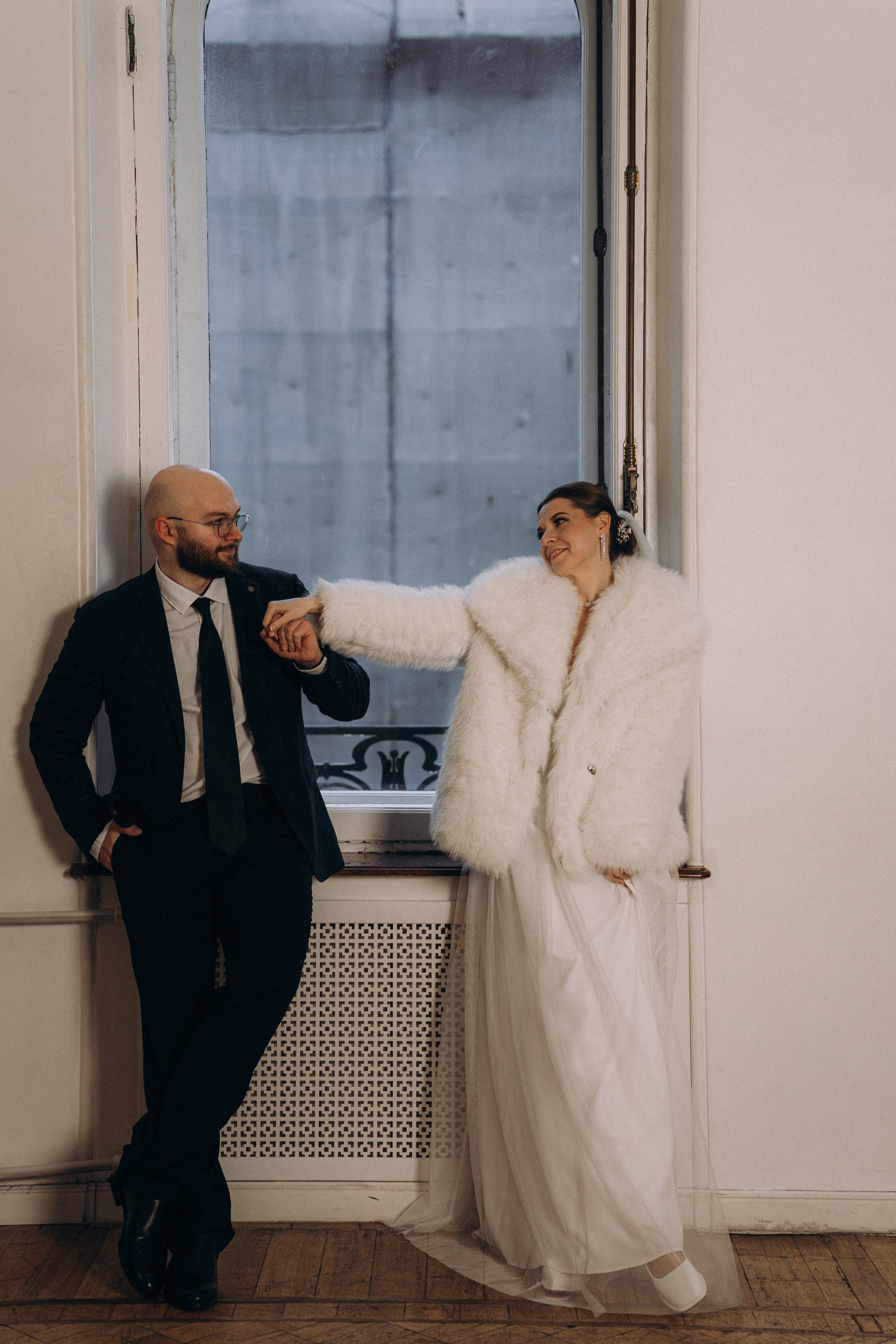 СВАДЕБНАЯ СЬЕМКА ВО ВТОРОМ ДВОРЦЕ (ДЕКАБРЬ) ТАКЖЕ СЬЕМКА В СТУДИИ НА ЧЕРНЫШЕВСКОЙ. Профессиональный фотограф, Санкт-Петербург — Виктория Богомолова