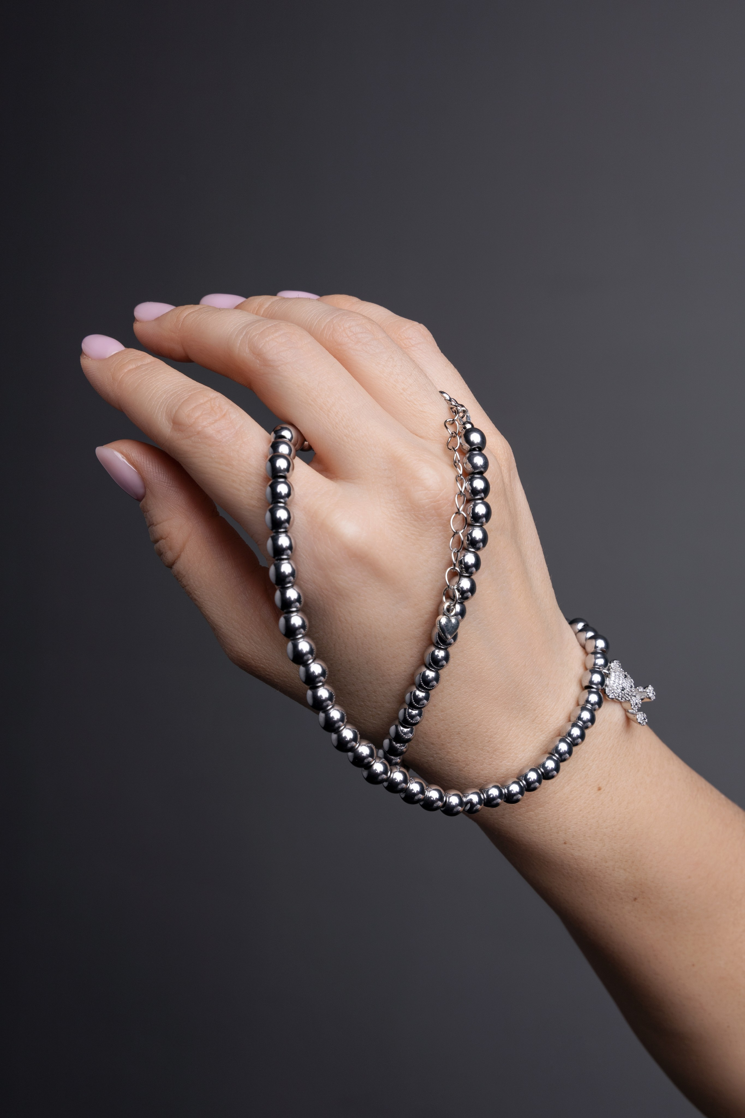 Предметная фотосъемка в Зеленограде. Фотосъемка для маркетплейсов. Фотостудия предметной фотосъемки. Фото на документы в Зеленограде. Фото на паспорт. Портретная фотостудия ЛукБук. Деловой портрет. Семейный портрет. Предметная фотосъемка